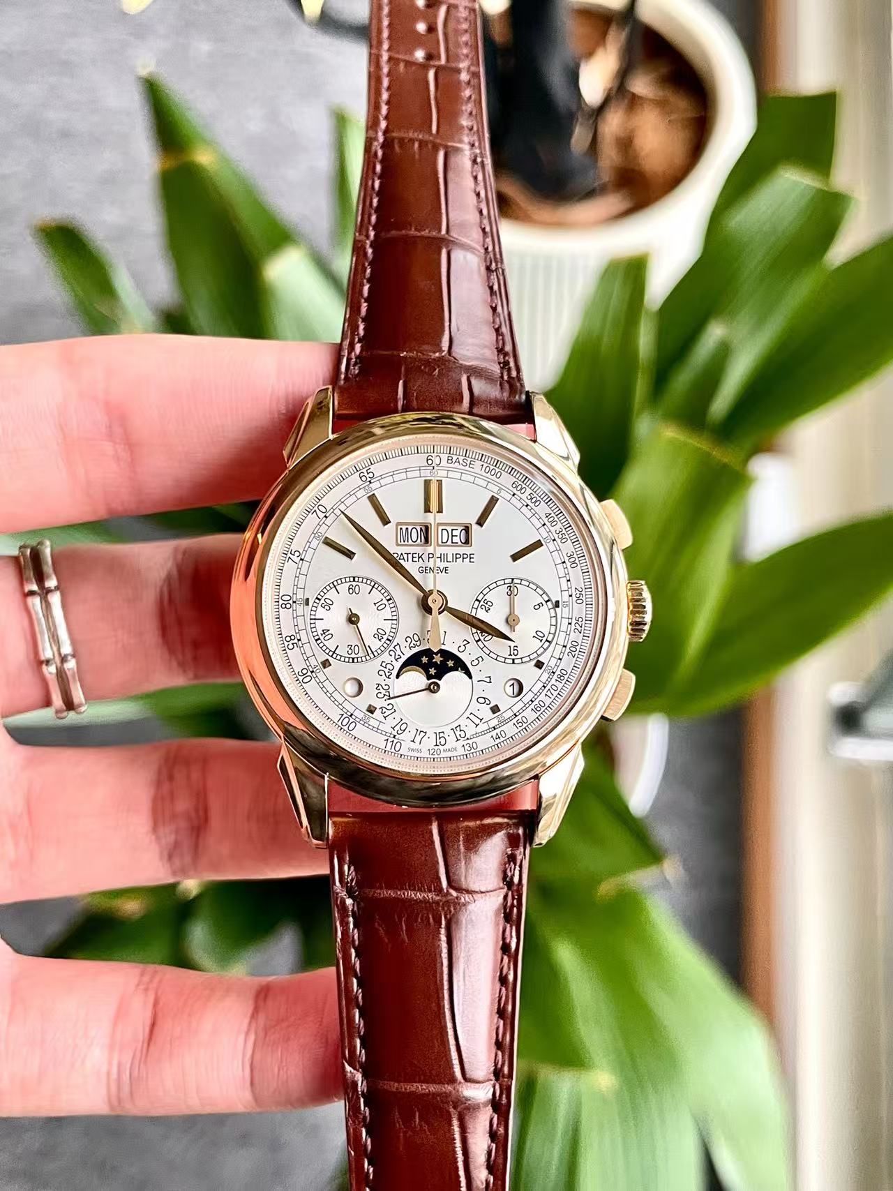 Patek Philippe 5270J-001 detail 1