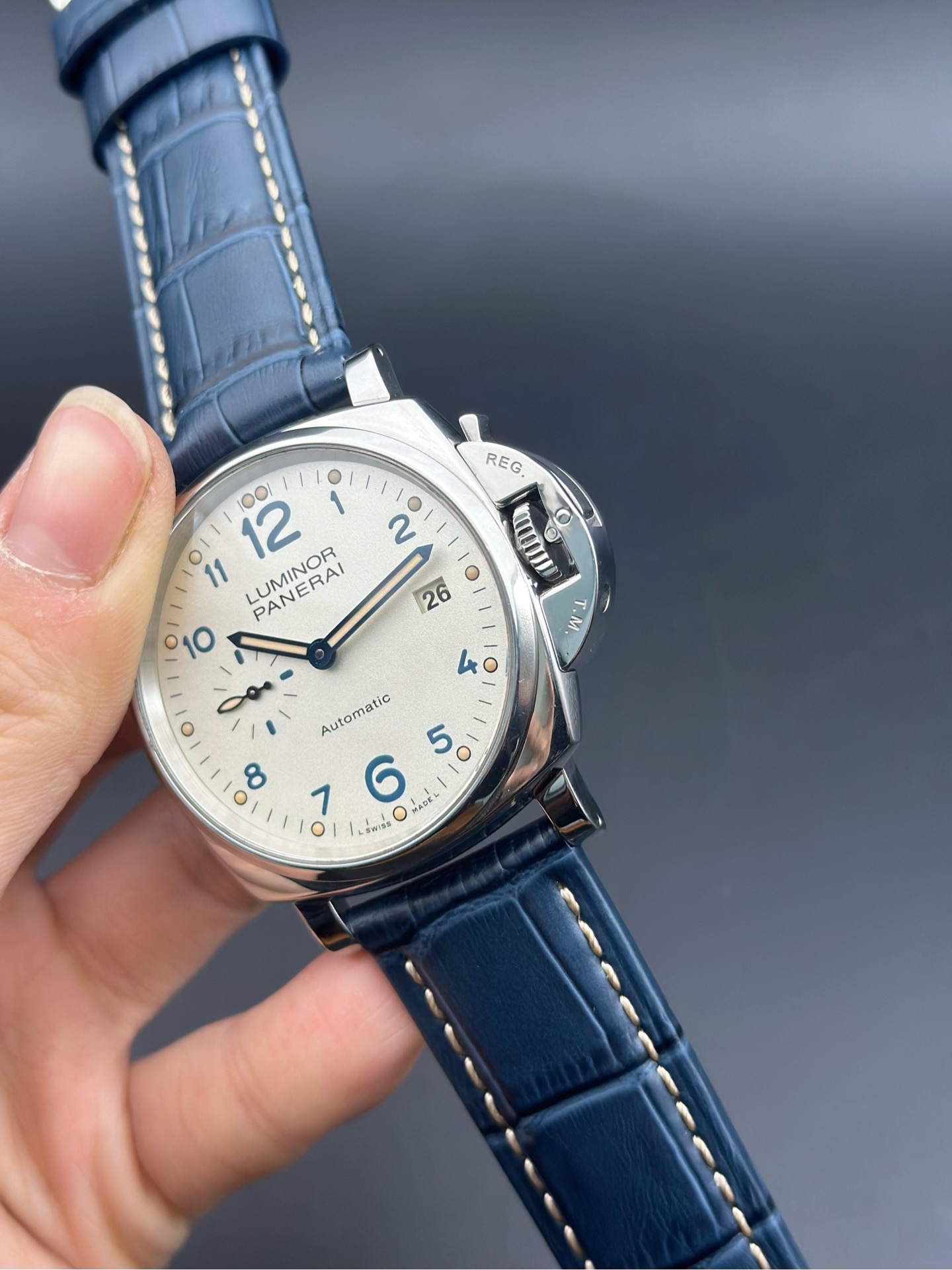 Panerai PAM00906 detail 4