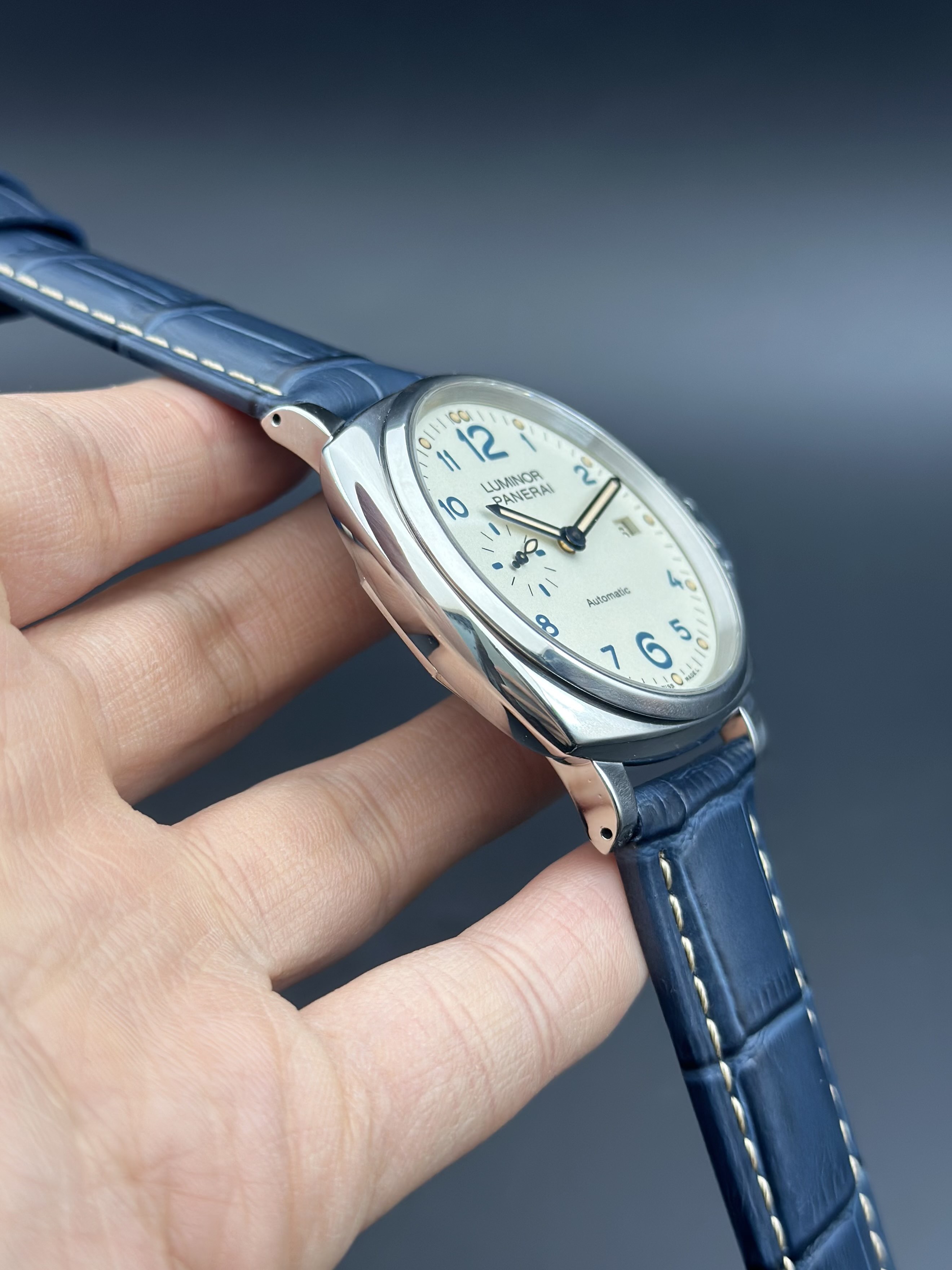 Panerai PAM00906 detail 3