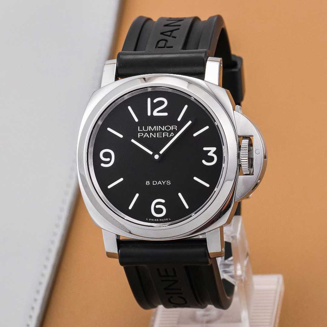 Panerai PAM00560 detail 2