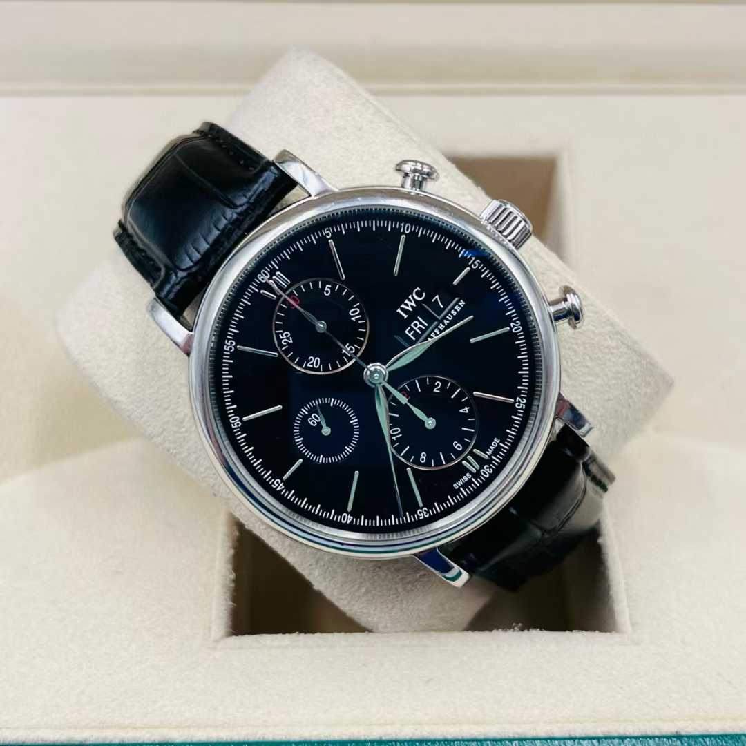 IWC 391008 detail 1