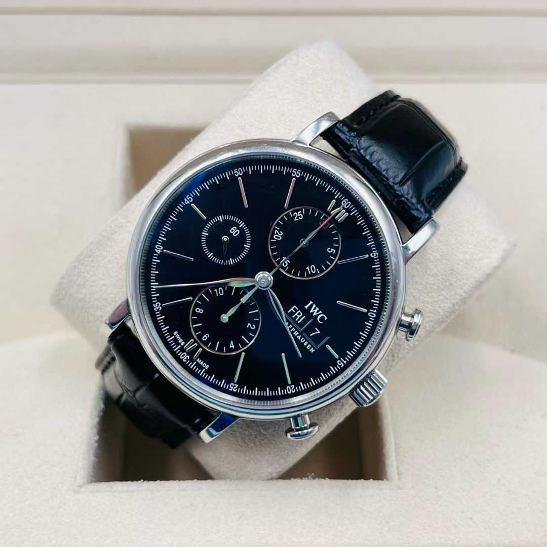 IWC 391008 detail 2