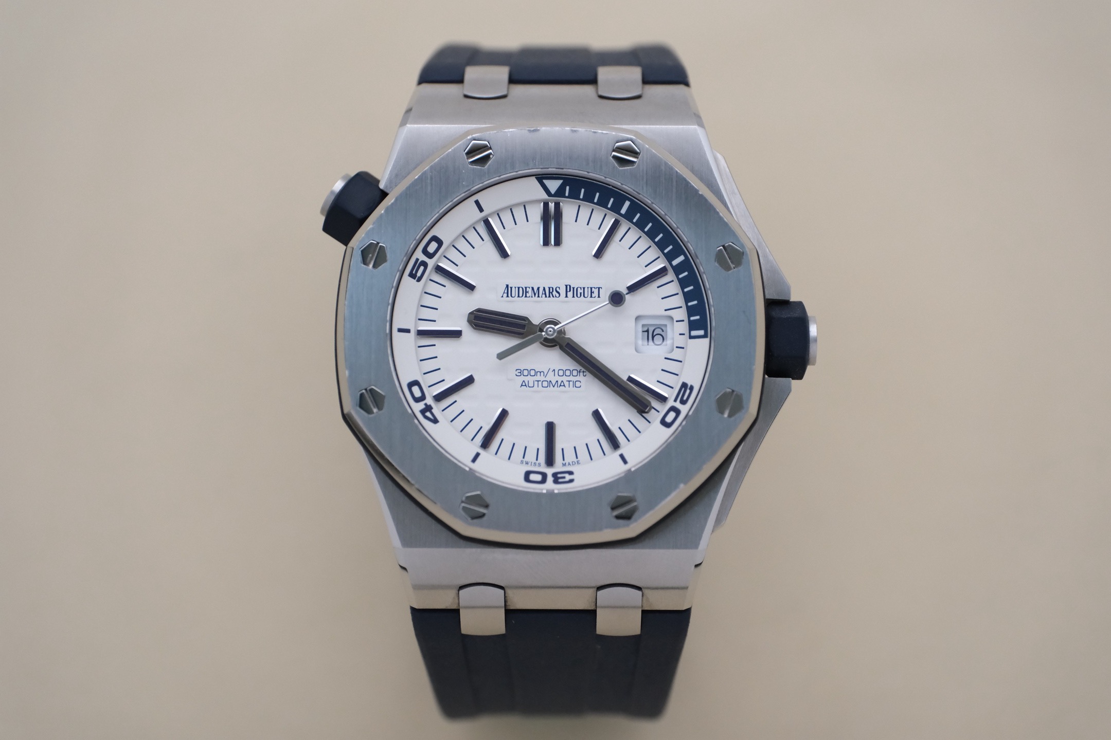 Audemars Piguet 15710ST.OO.A010CA.01