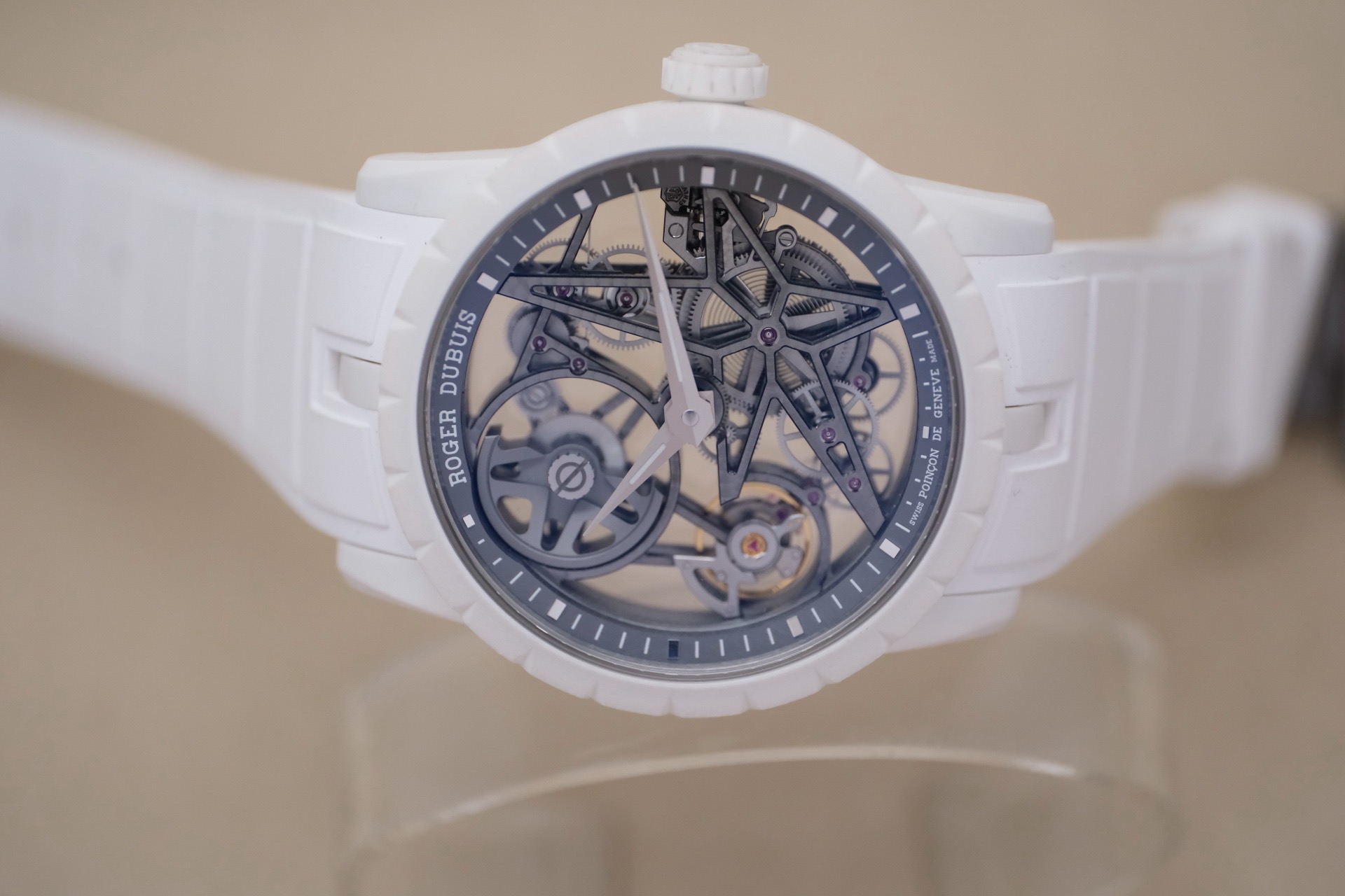 Roger Dubuis DBEX0949 detail 3