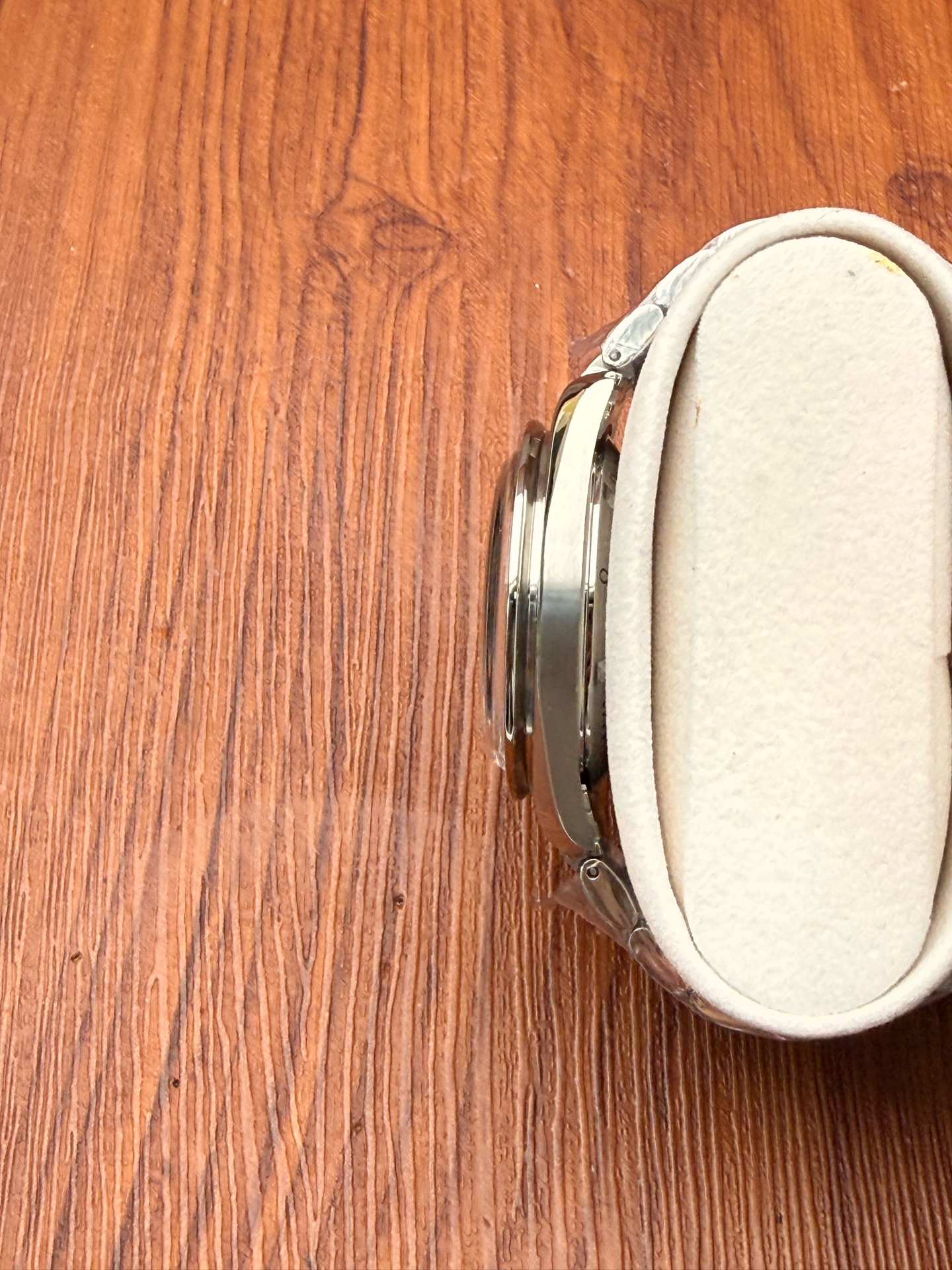 Omega 3578.51.00 detail 2