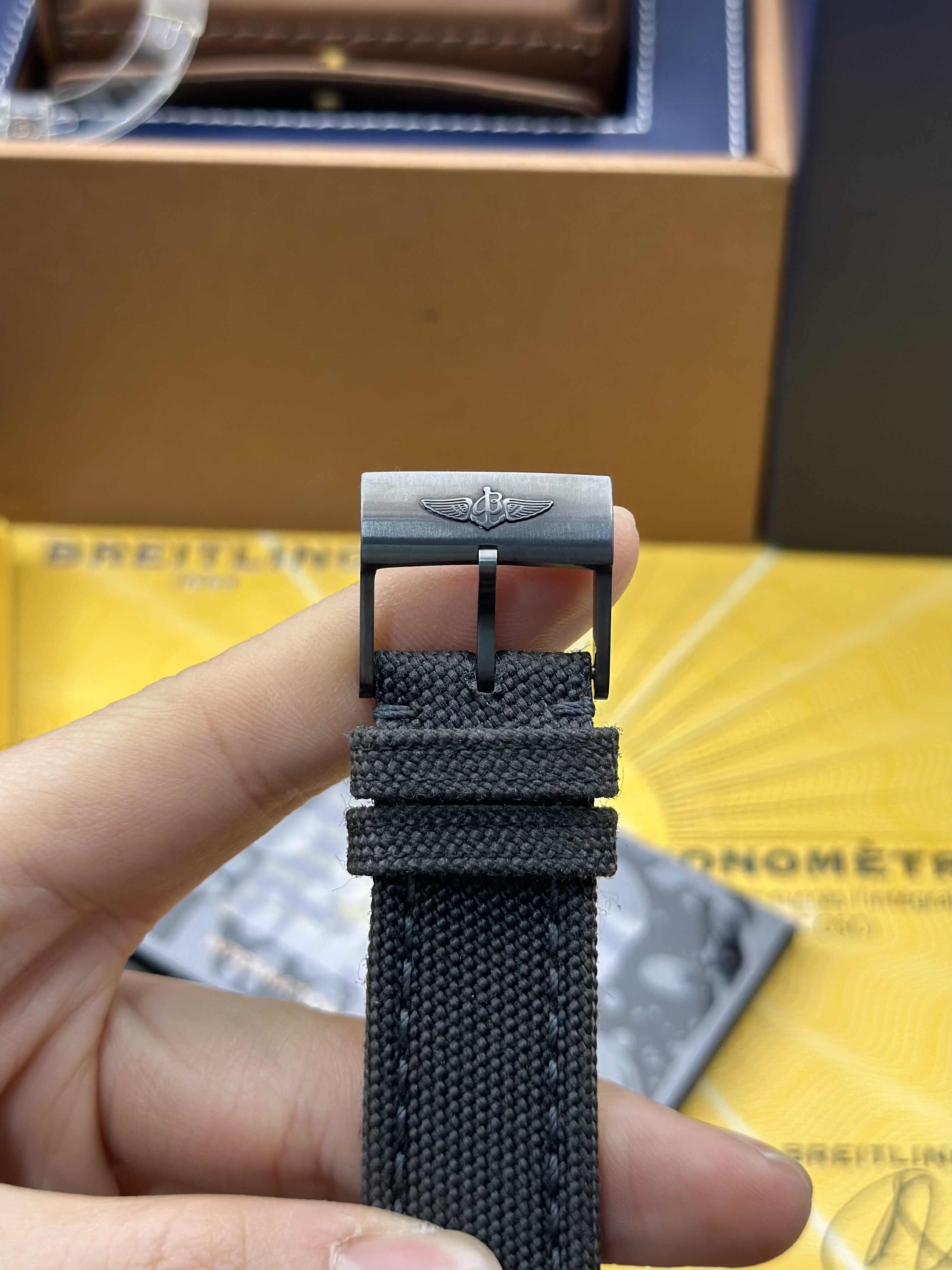 Breitling XB0180E4.I534 detail 4