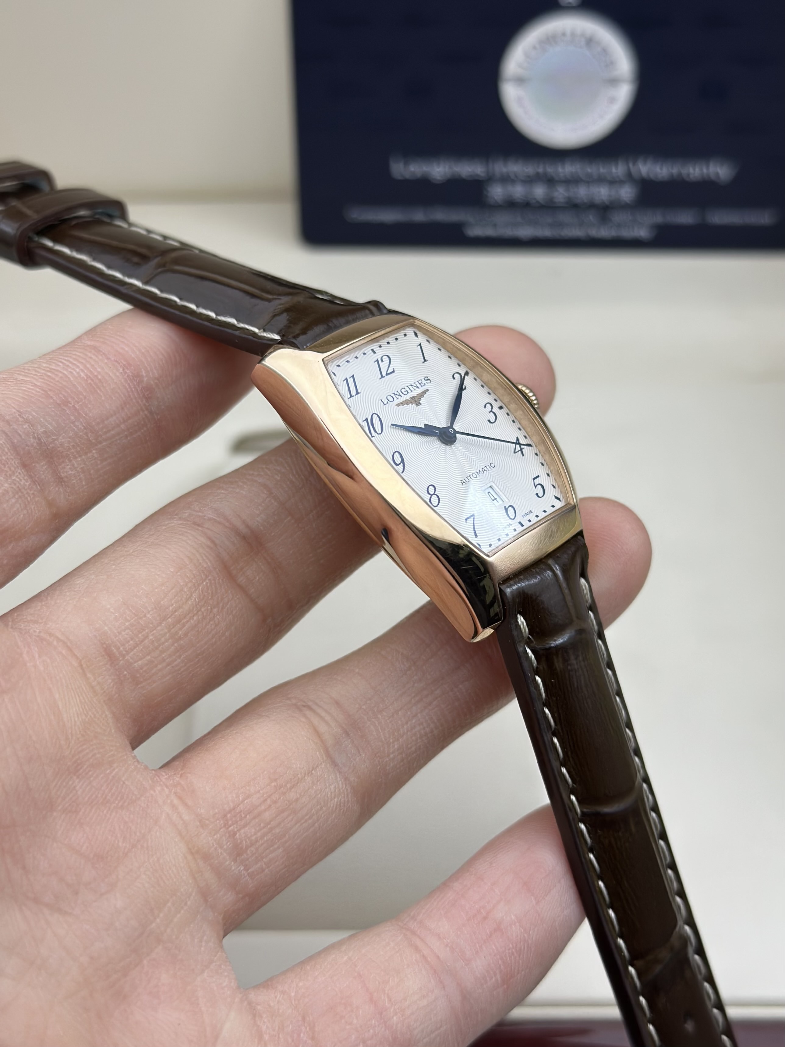 Longines L2.142.8.73.2 detail 2