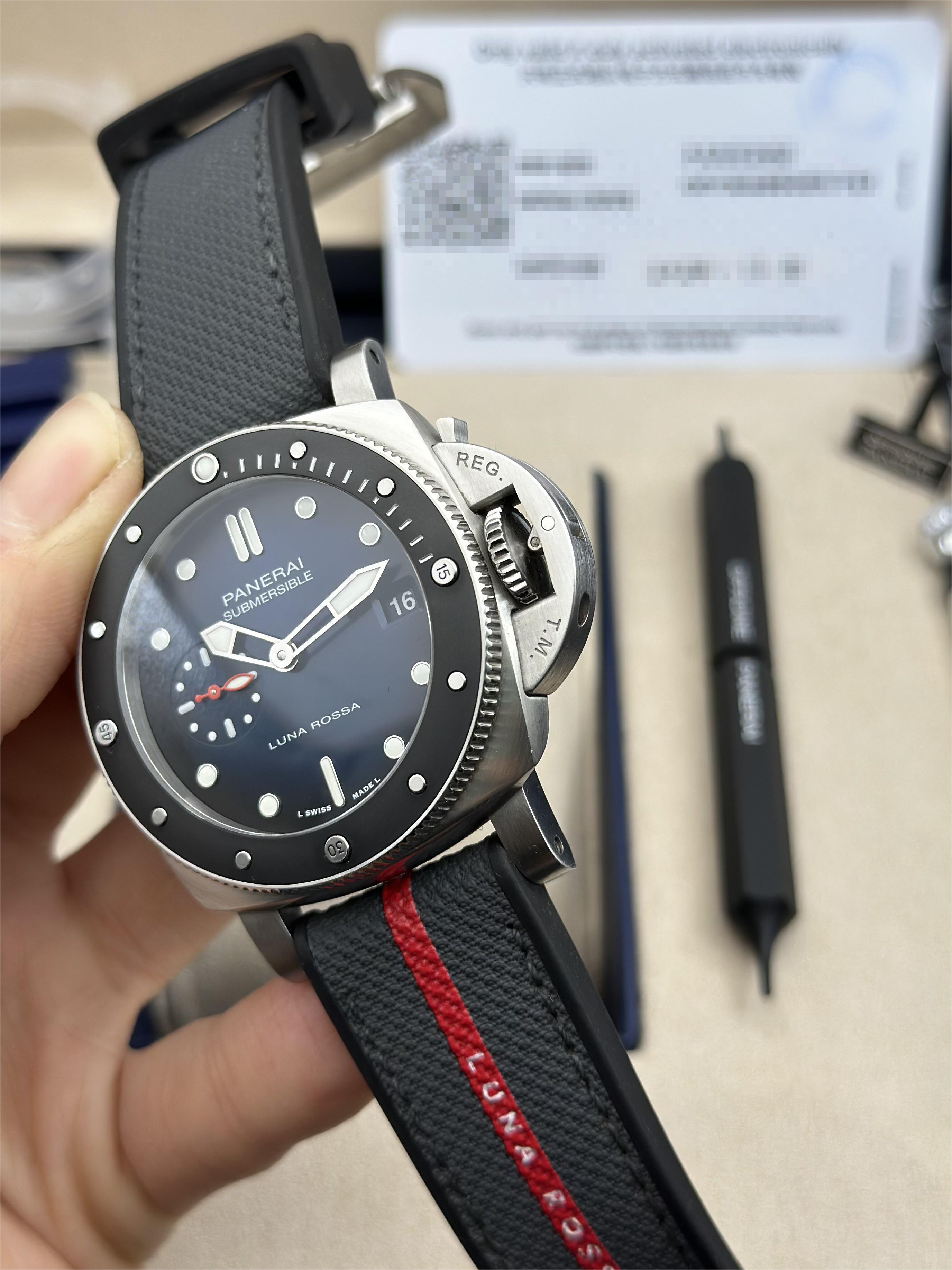 Panerai PAM01565 detail 3
