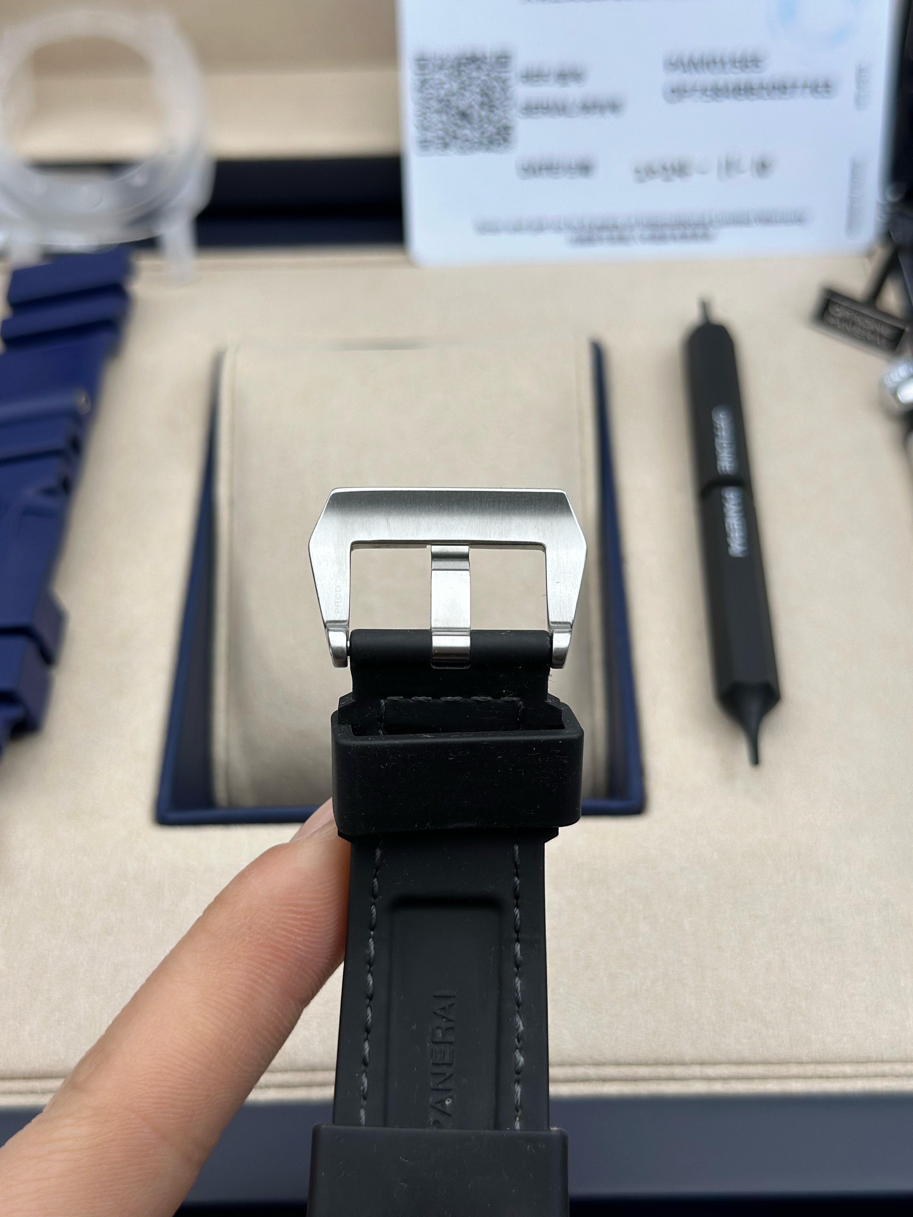 Panerai PAM01565 detail 5