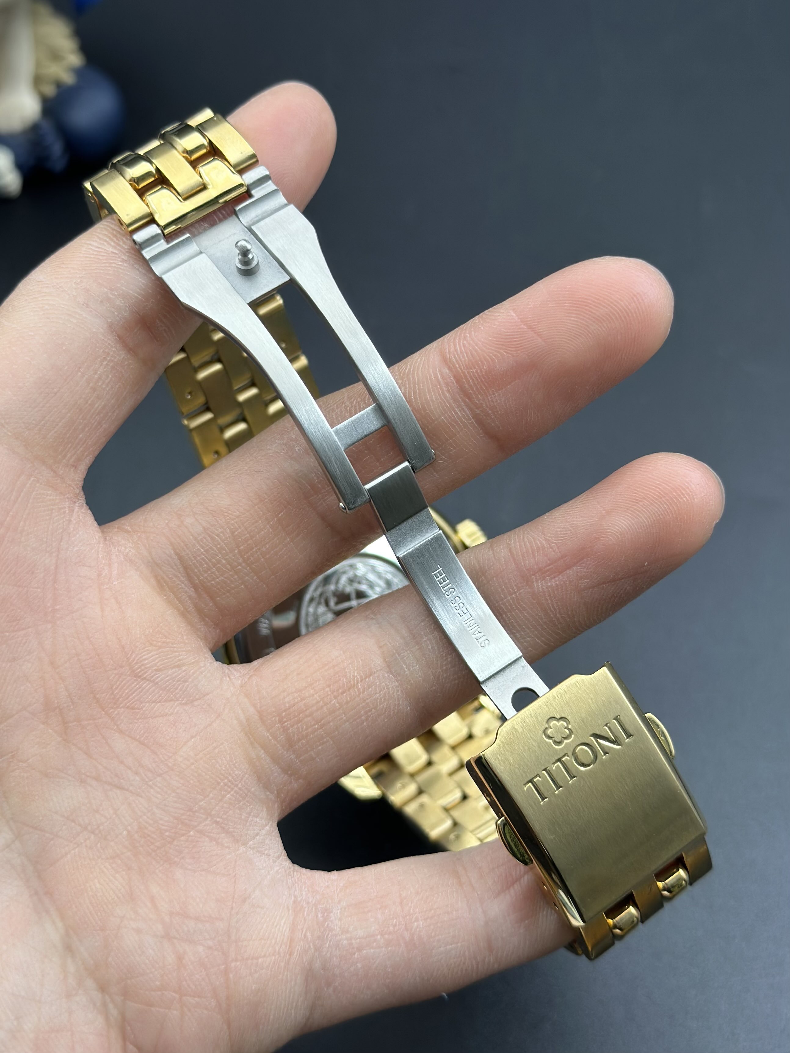 TITONI 797G-DB-541 detail 6