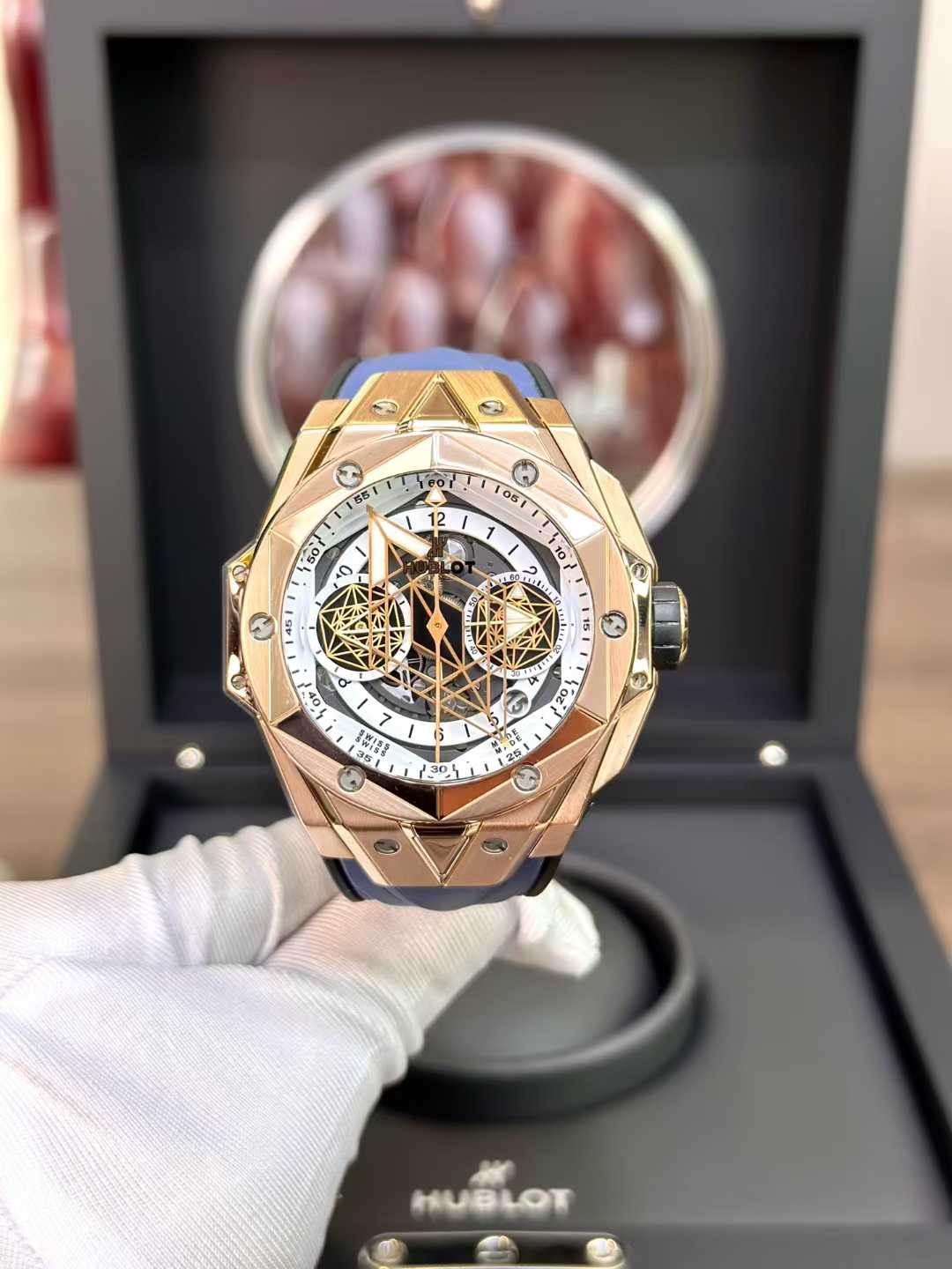 Hublot 418.OX.2001.RX.MXM20