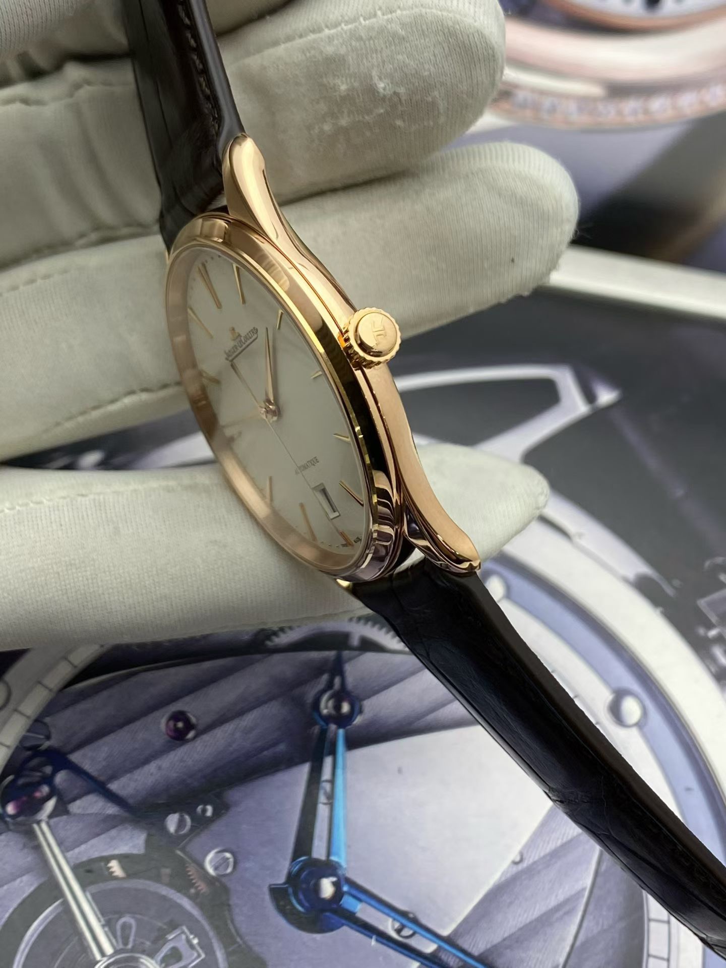 Jaeger-LeCoultre 1232510 detail 3