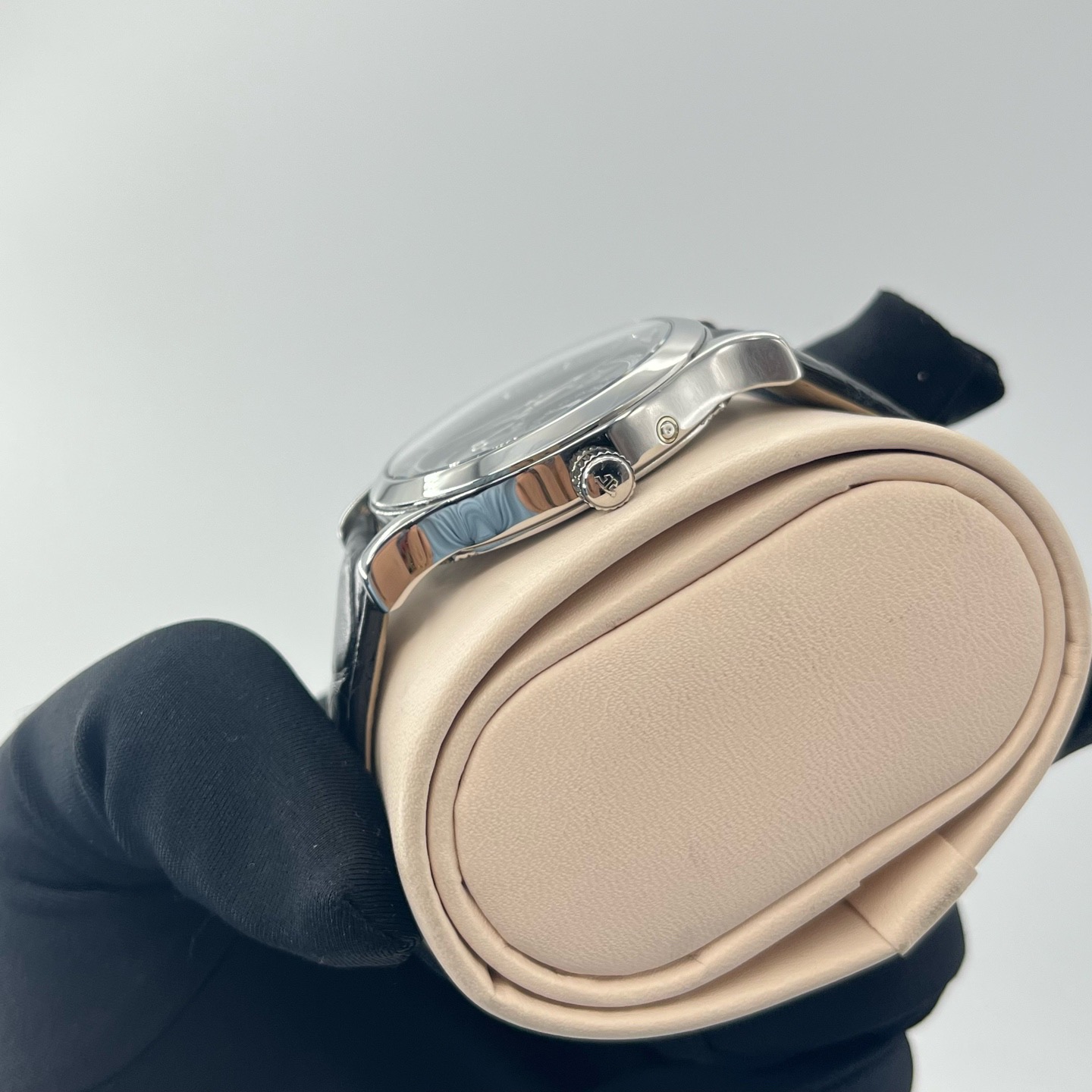 Jaeger-LeCoultre 142.8.92.S detail 3