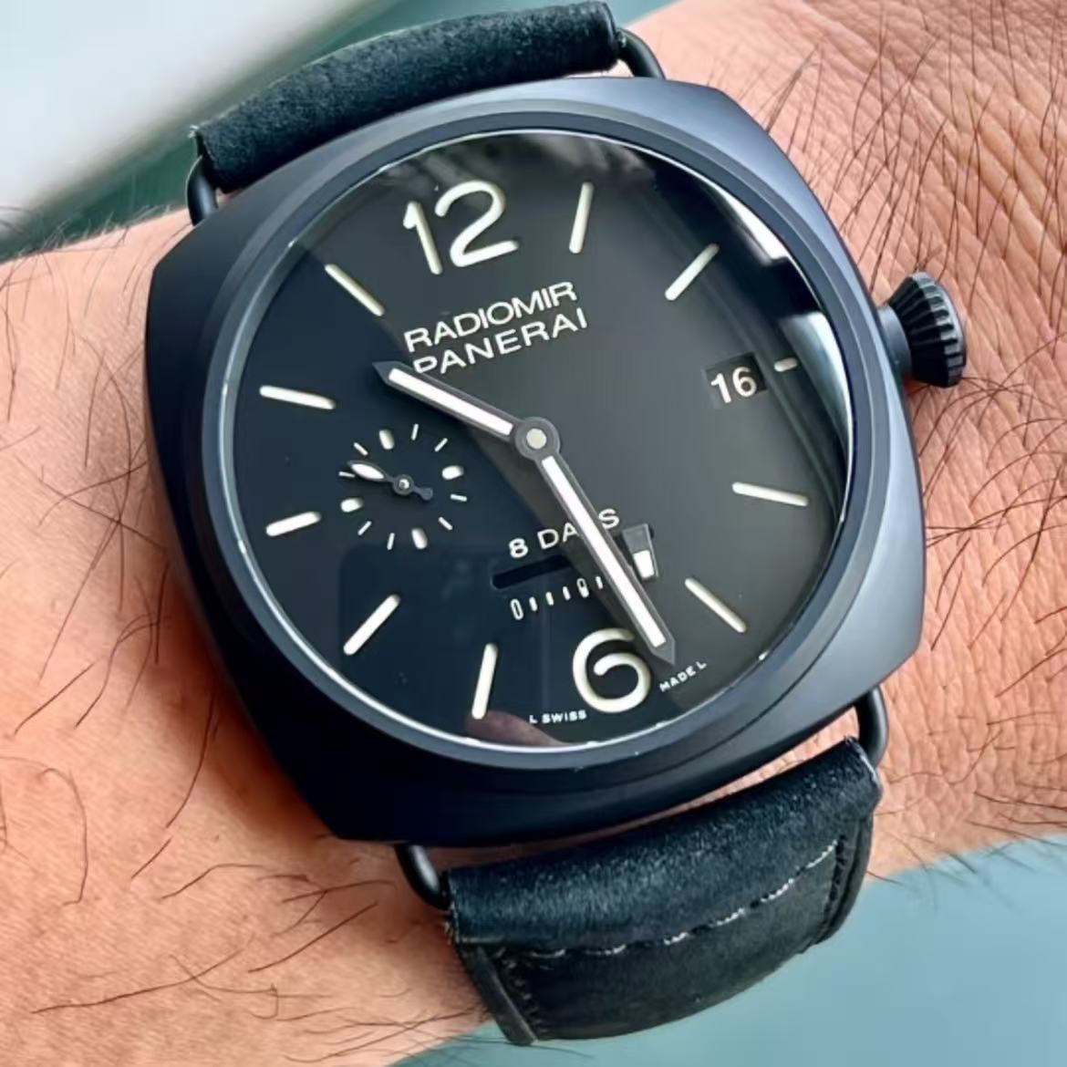 Panerai PAM00384 detail 5