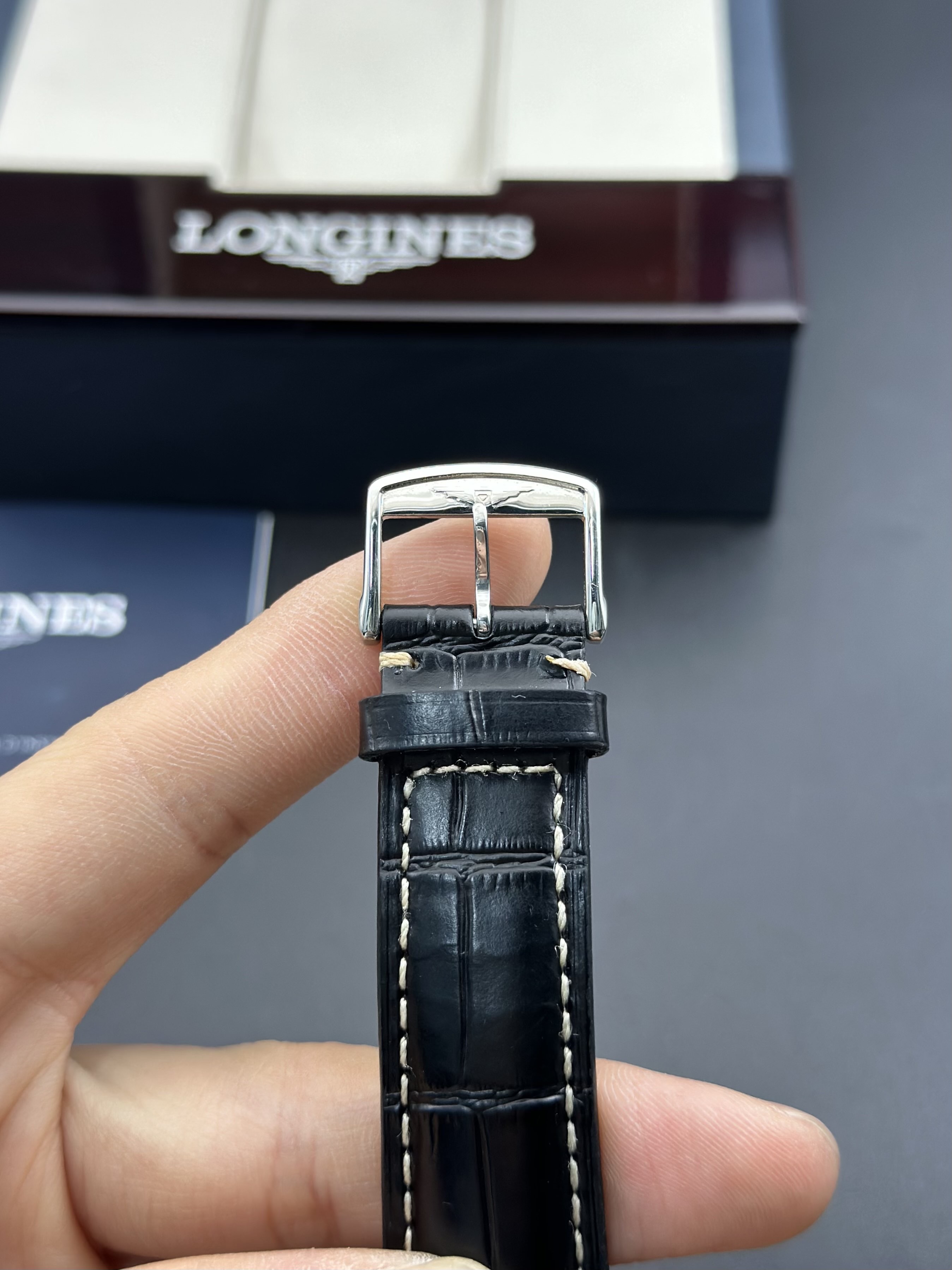 Longines L2.747.4.52.3 detail 4