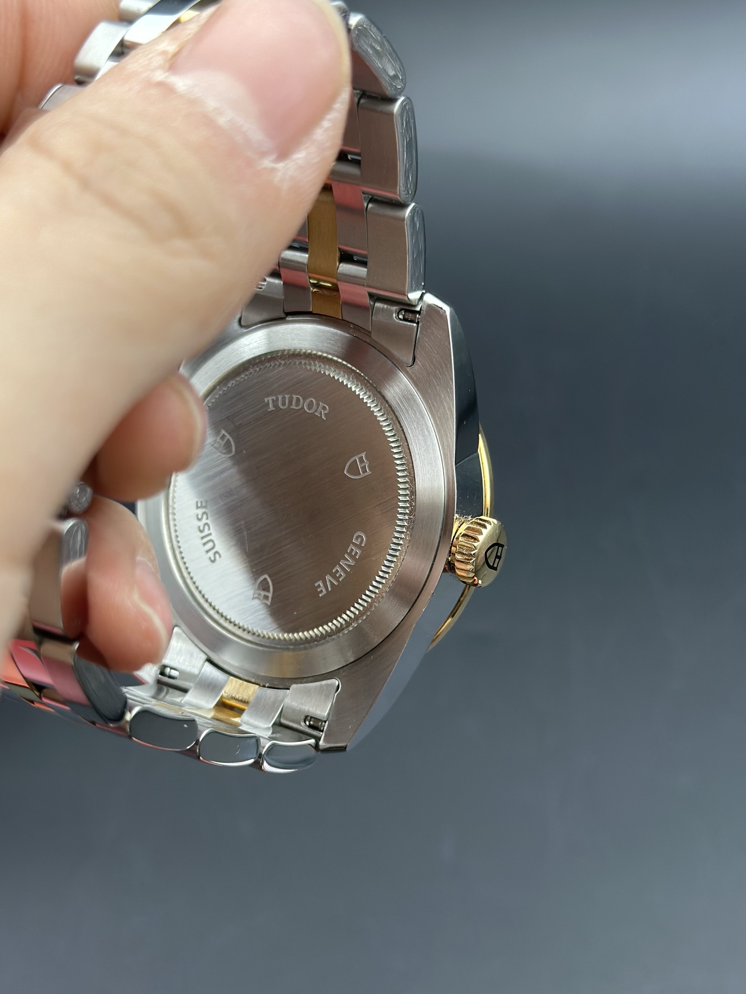 Tudor M56003-0007 detail 5