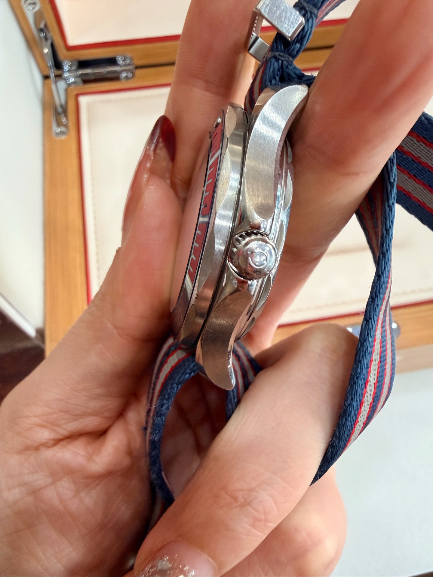 Omega 212.32.41.20.04.001 detail 1