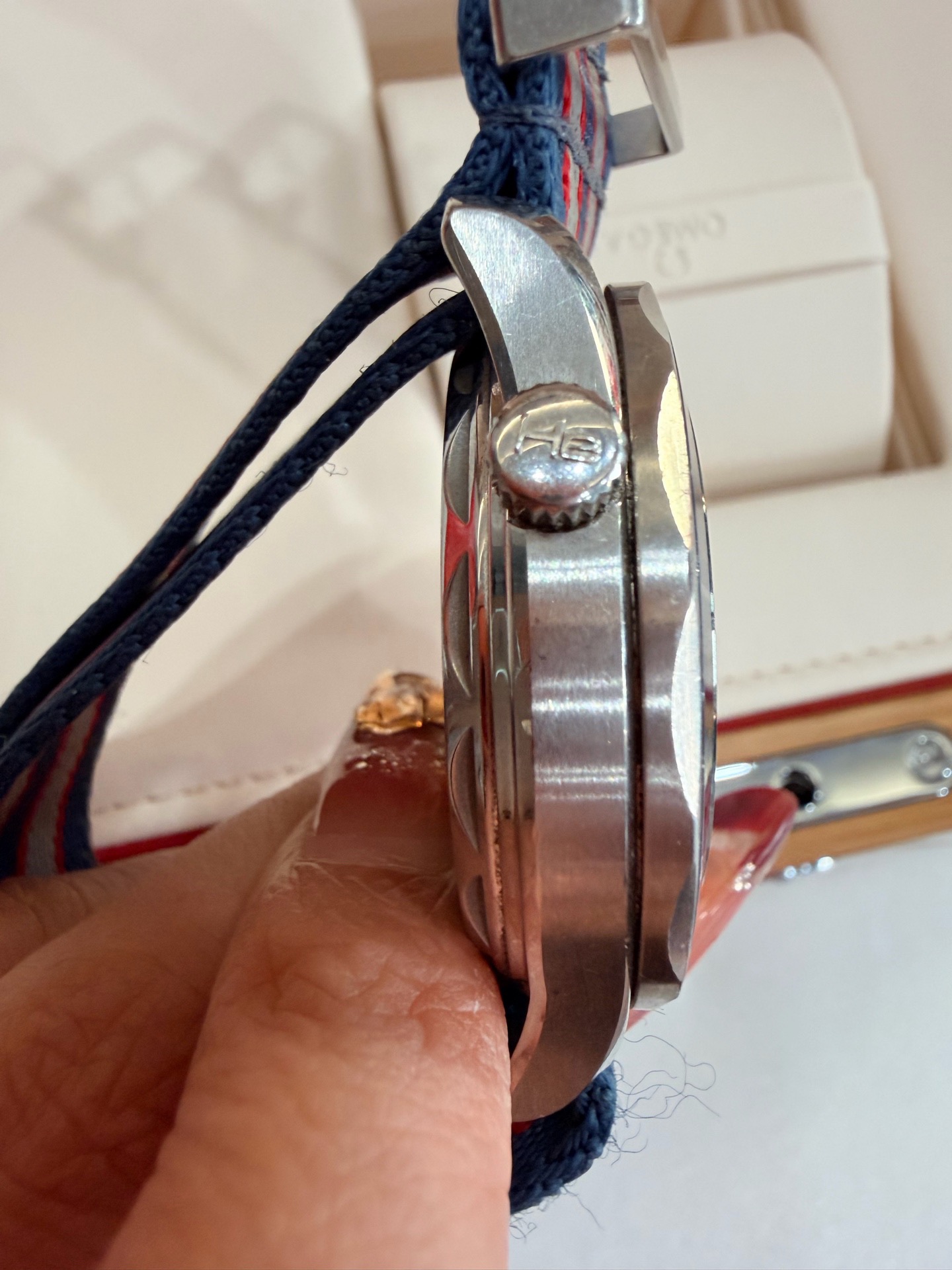 Omega 212.32.41.20.04.001 detail 2