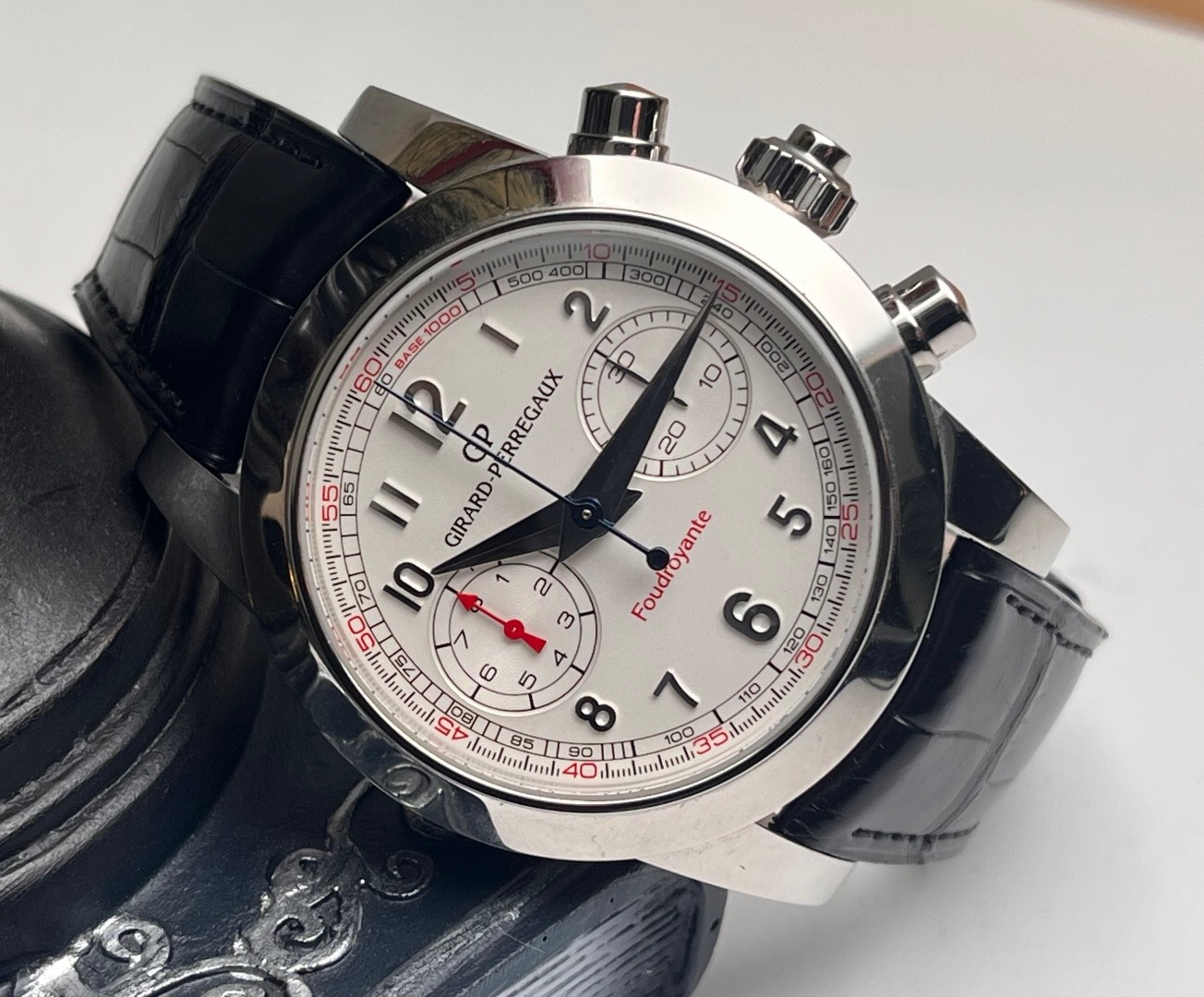 Girard Perregaux 90240-11-811-BA6A detail 3