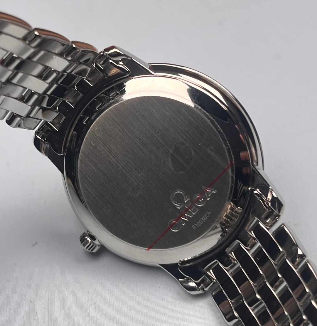 Omega 4500.30.00 detail 7