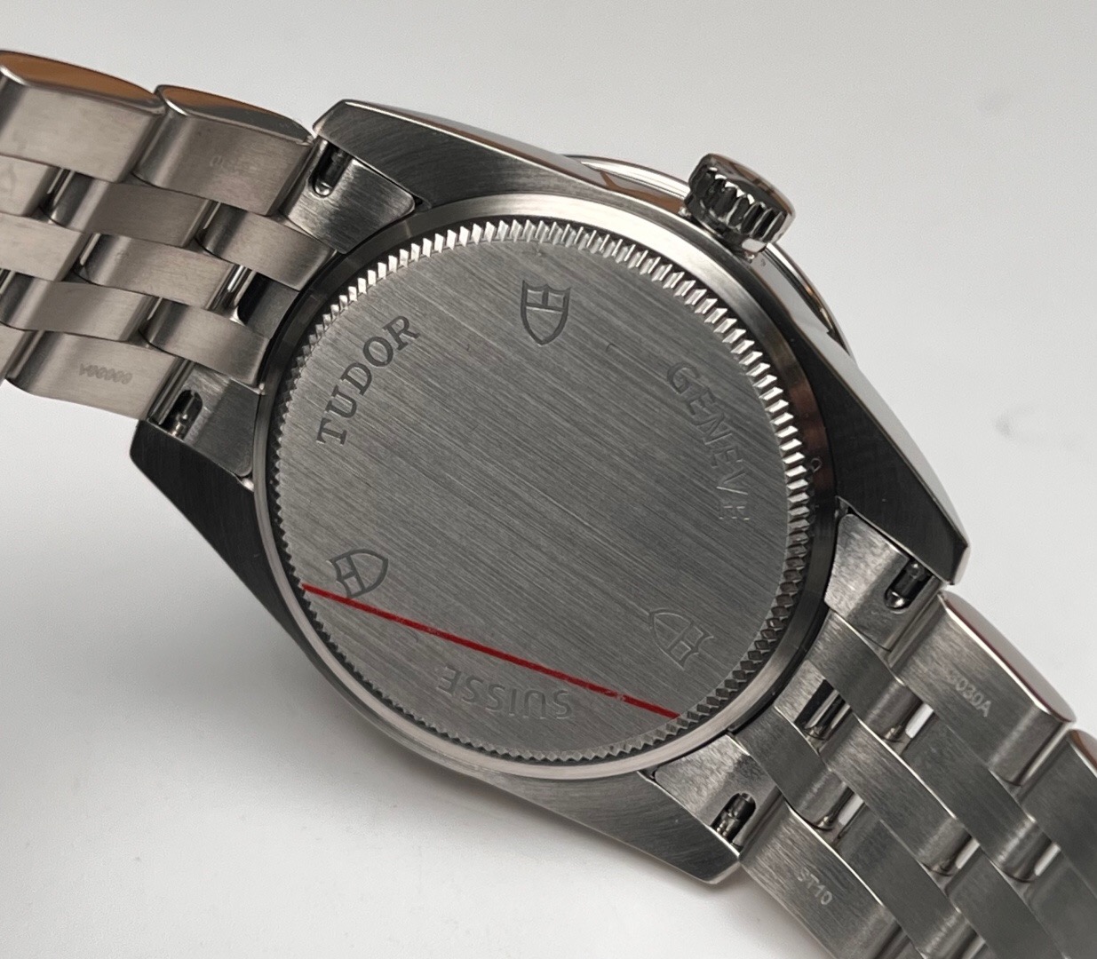 Tudor M53000-0002 detail 6