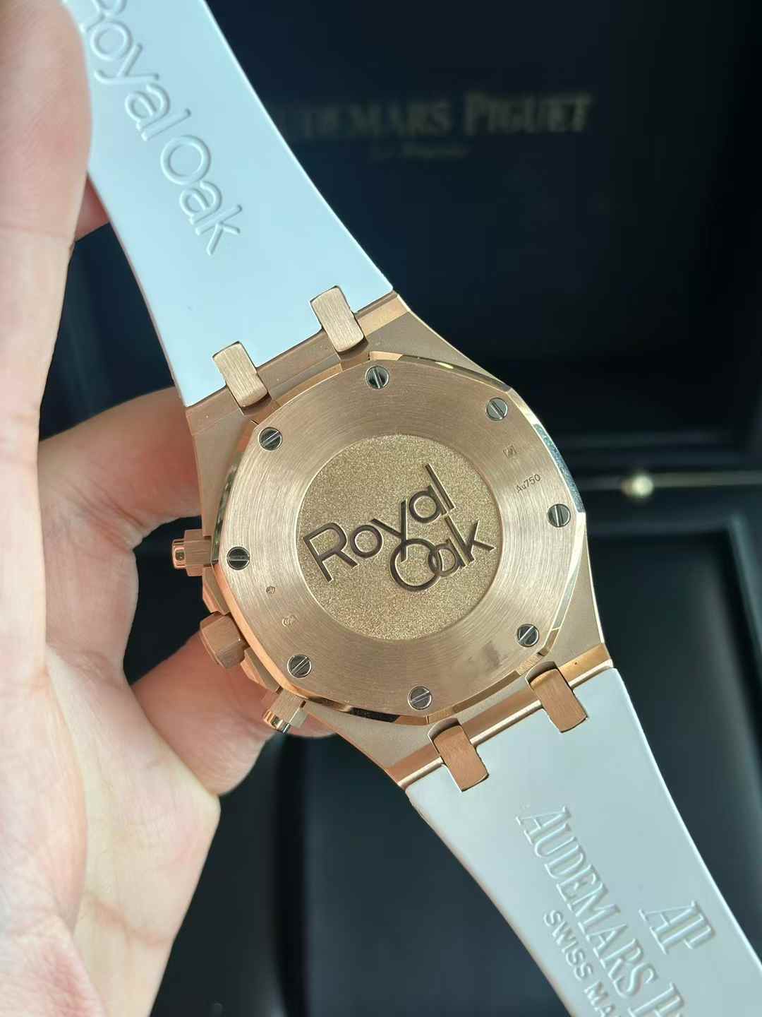 Audemars Piguet 26331OR.OO.D821CR.01 detail 3