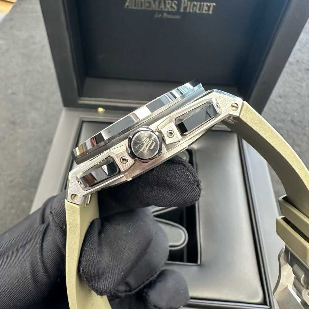 Audemars Piguet 26420SO.OO.A600CA.01 detail 3