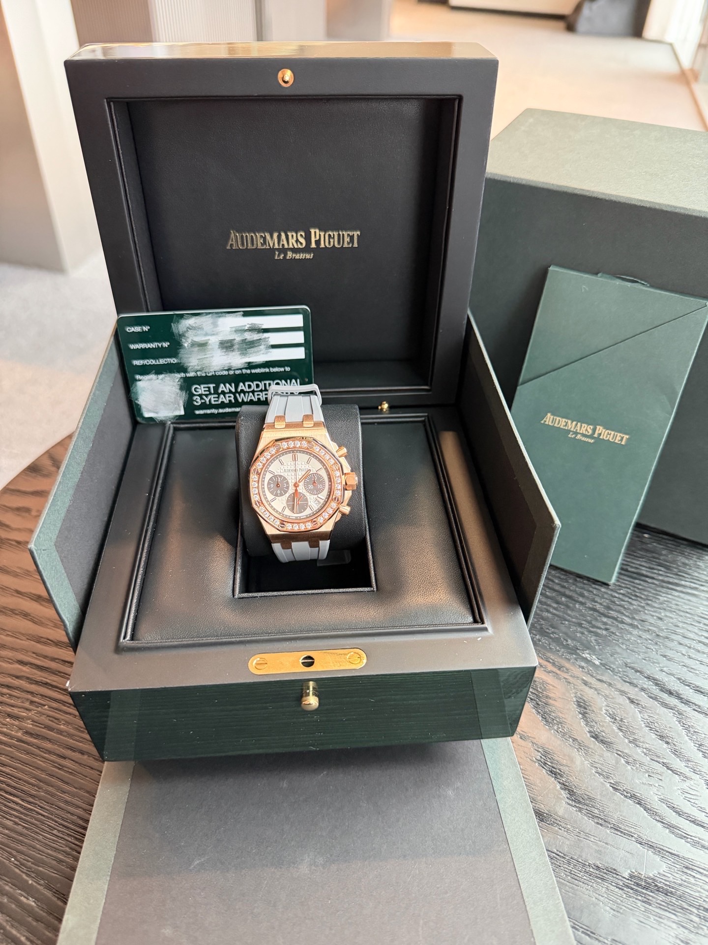 Audemars Piguet 26231OR.ZZ.D003CA.01 detail 4