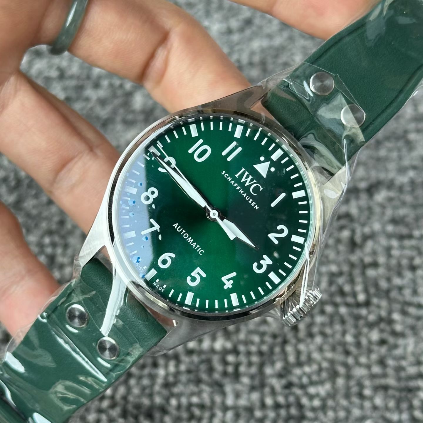 IWC IW329306 detail 1