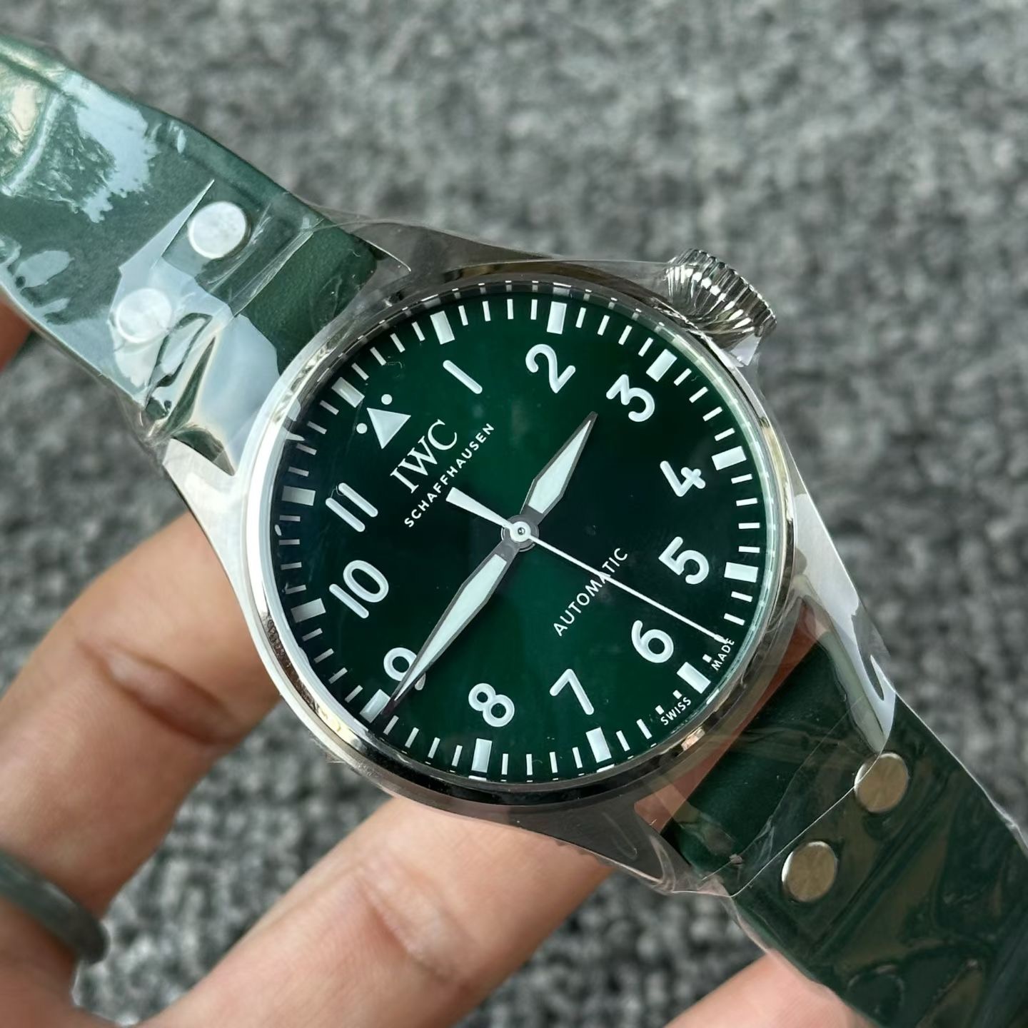 IWC IW329306 detail 2