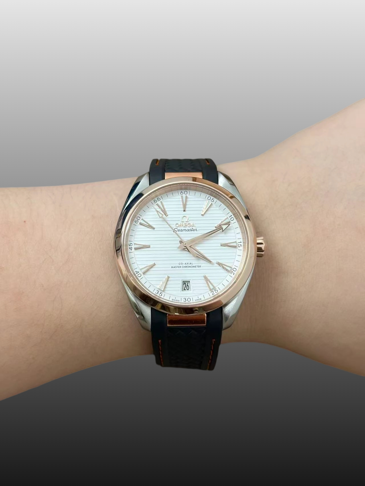Omega 220.23.41.21.02.001 detail 7