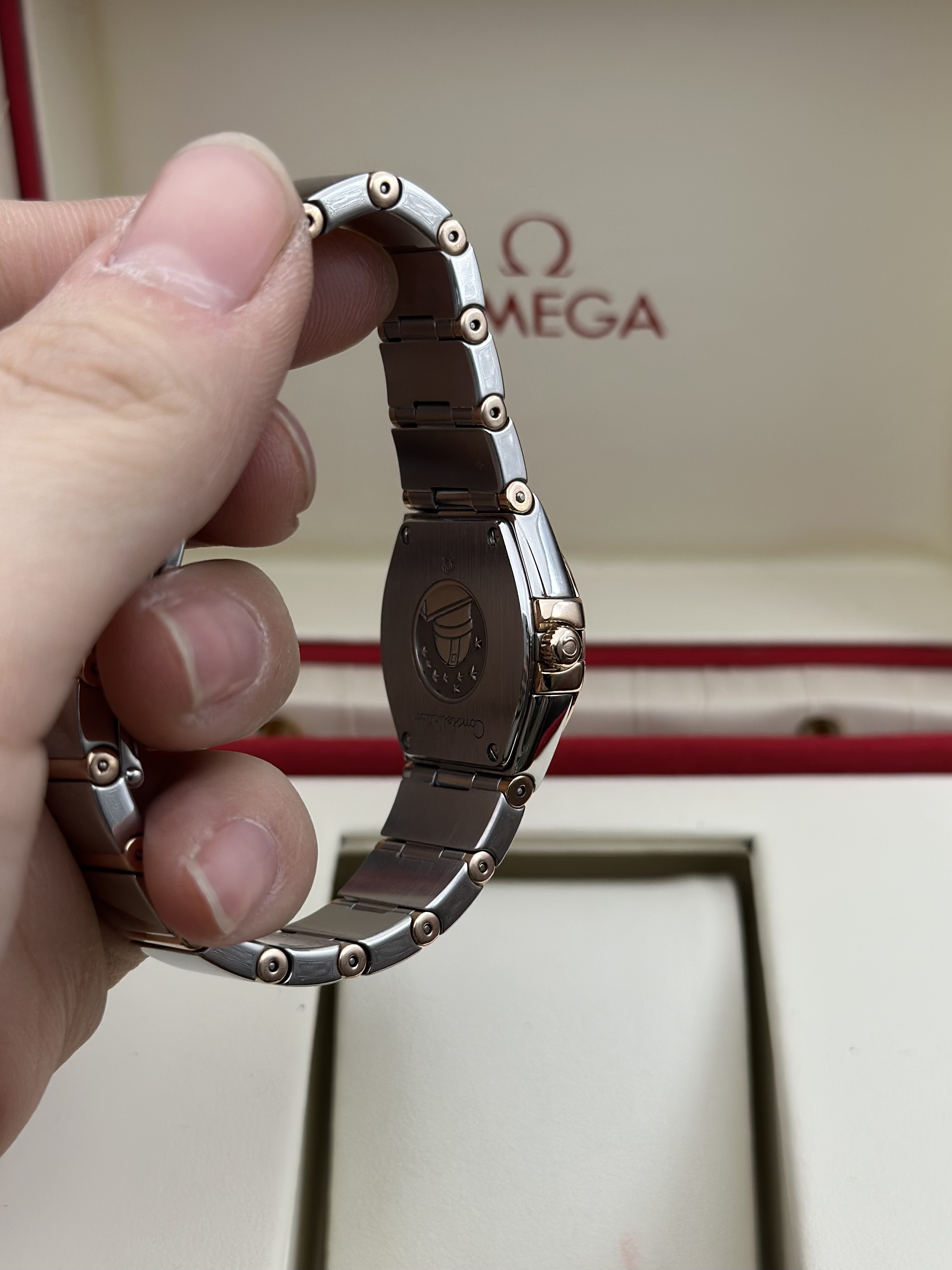 Omega 123.25.24.60.55.006 detail 5