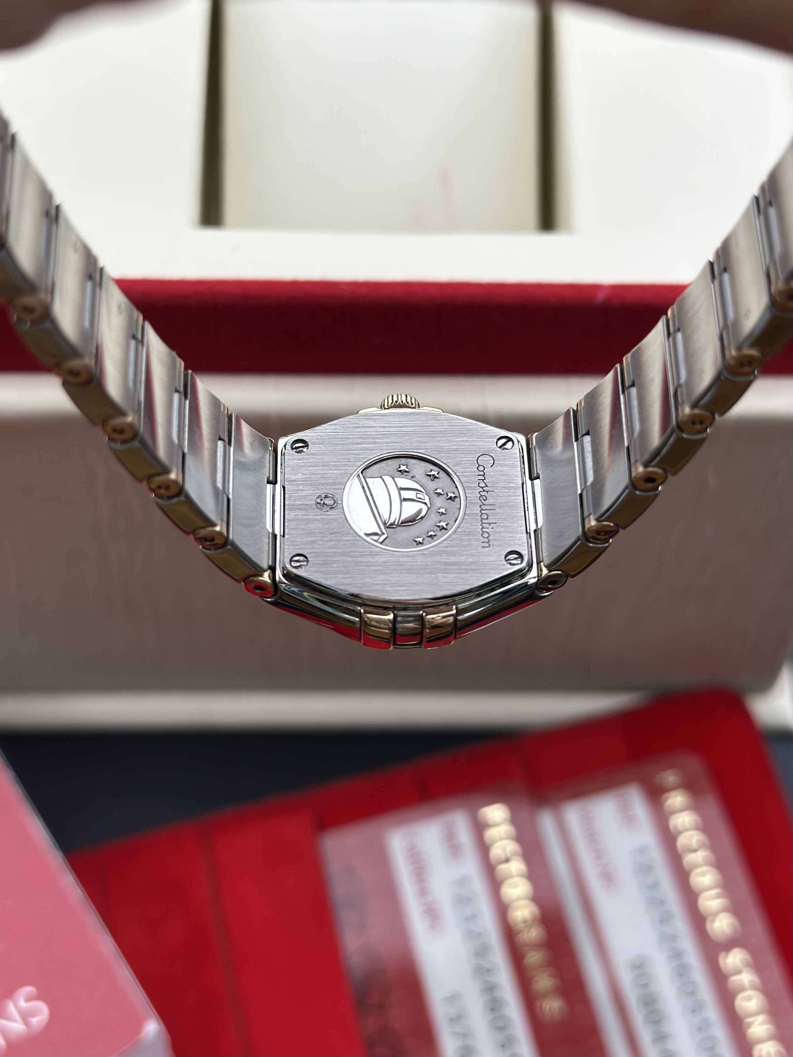 Omega 123.25.24.60.55.006 detail 6