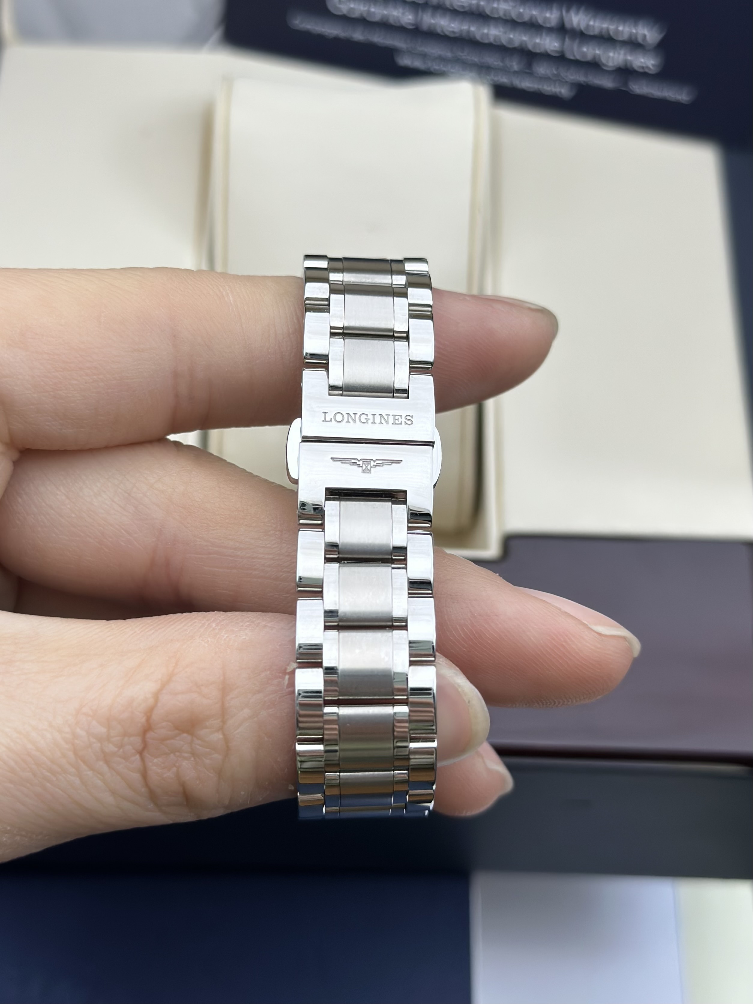 Longines L2.128.0.87.6 detail 3