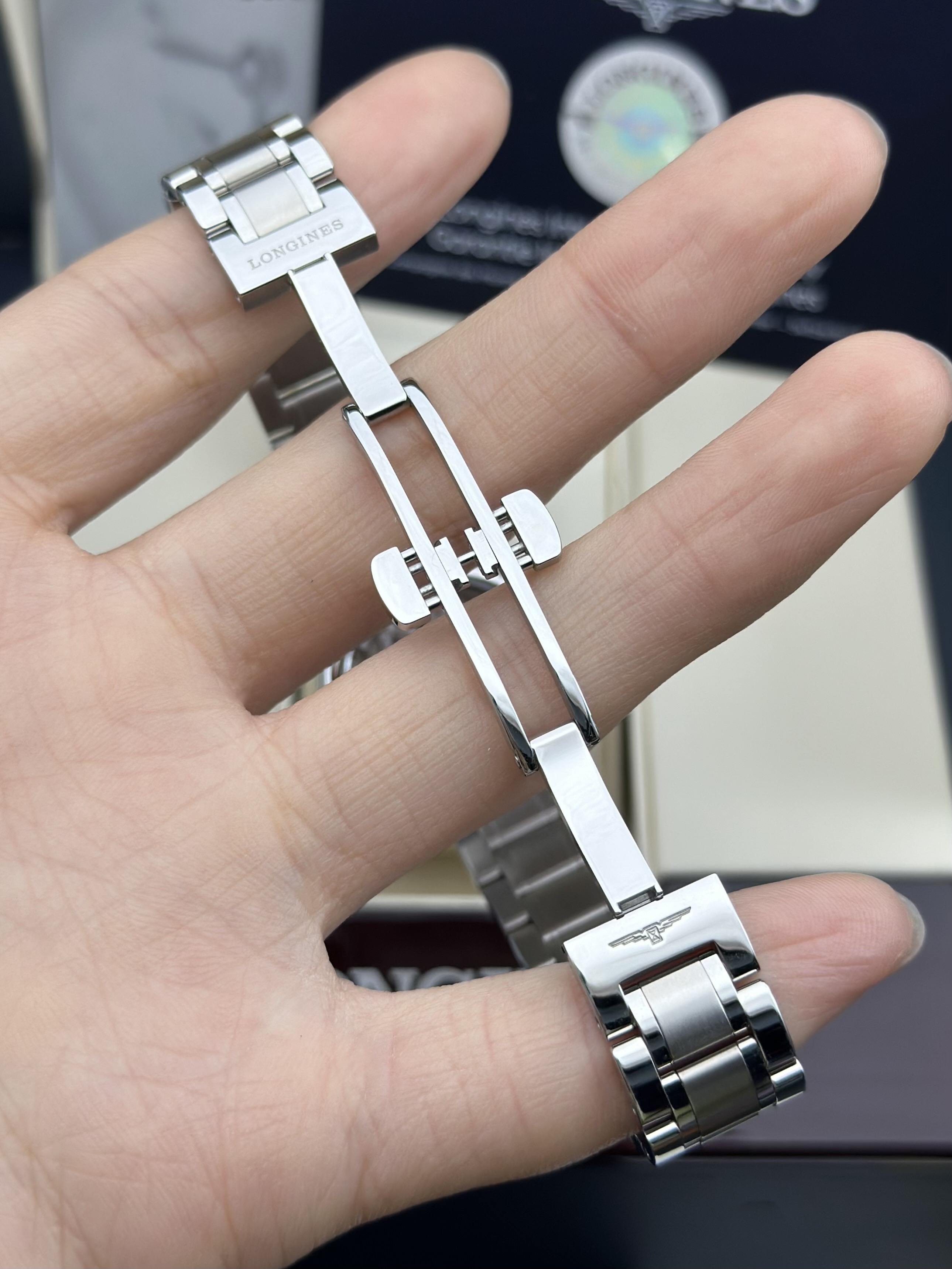 Longines L2.128.0.87.6 detail 4