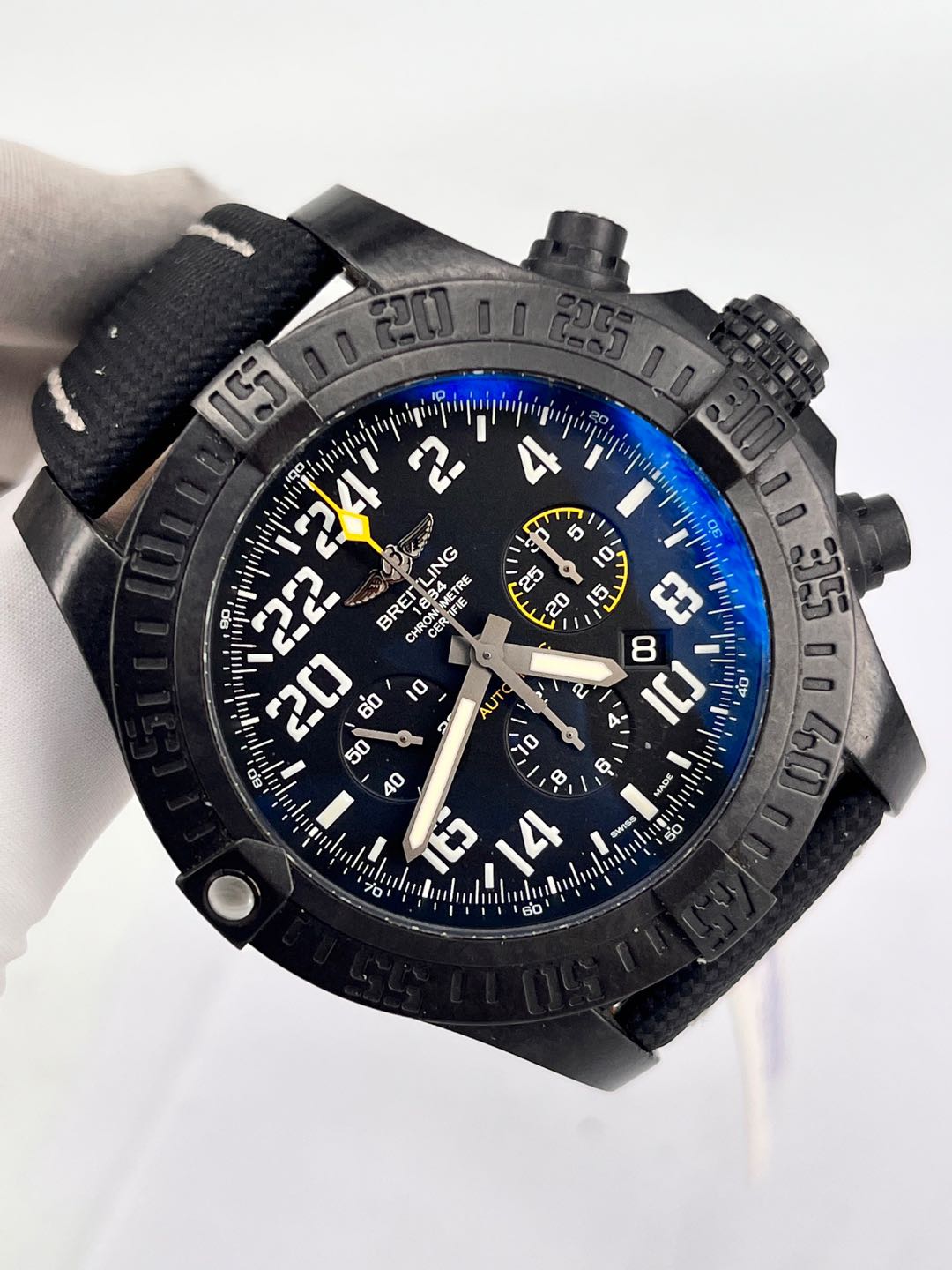 Breitling XB1210E41B1S2 detail 6