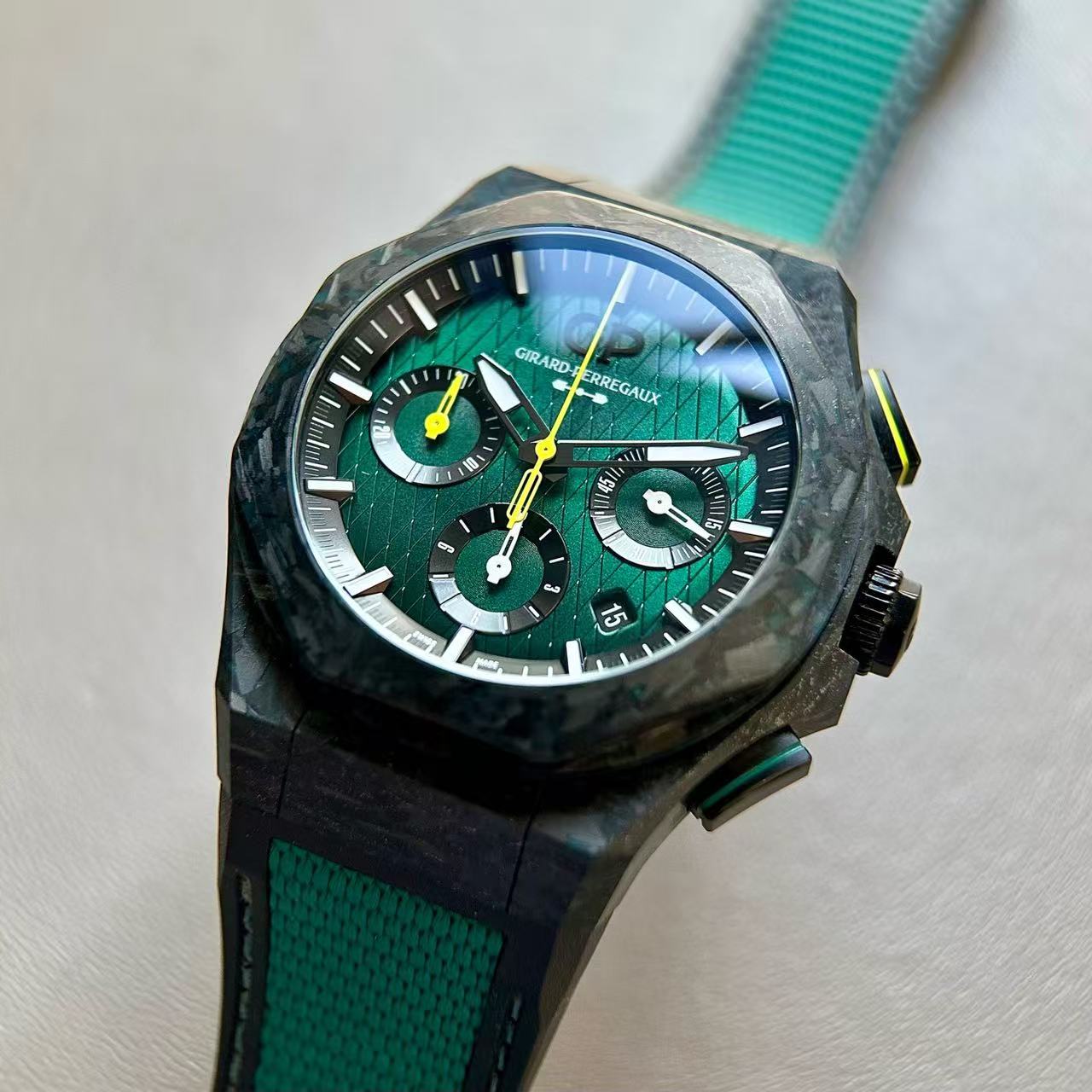 Girard Perregaux 81060-41-3071-1CX detail 1