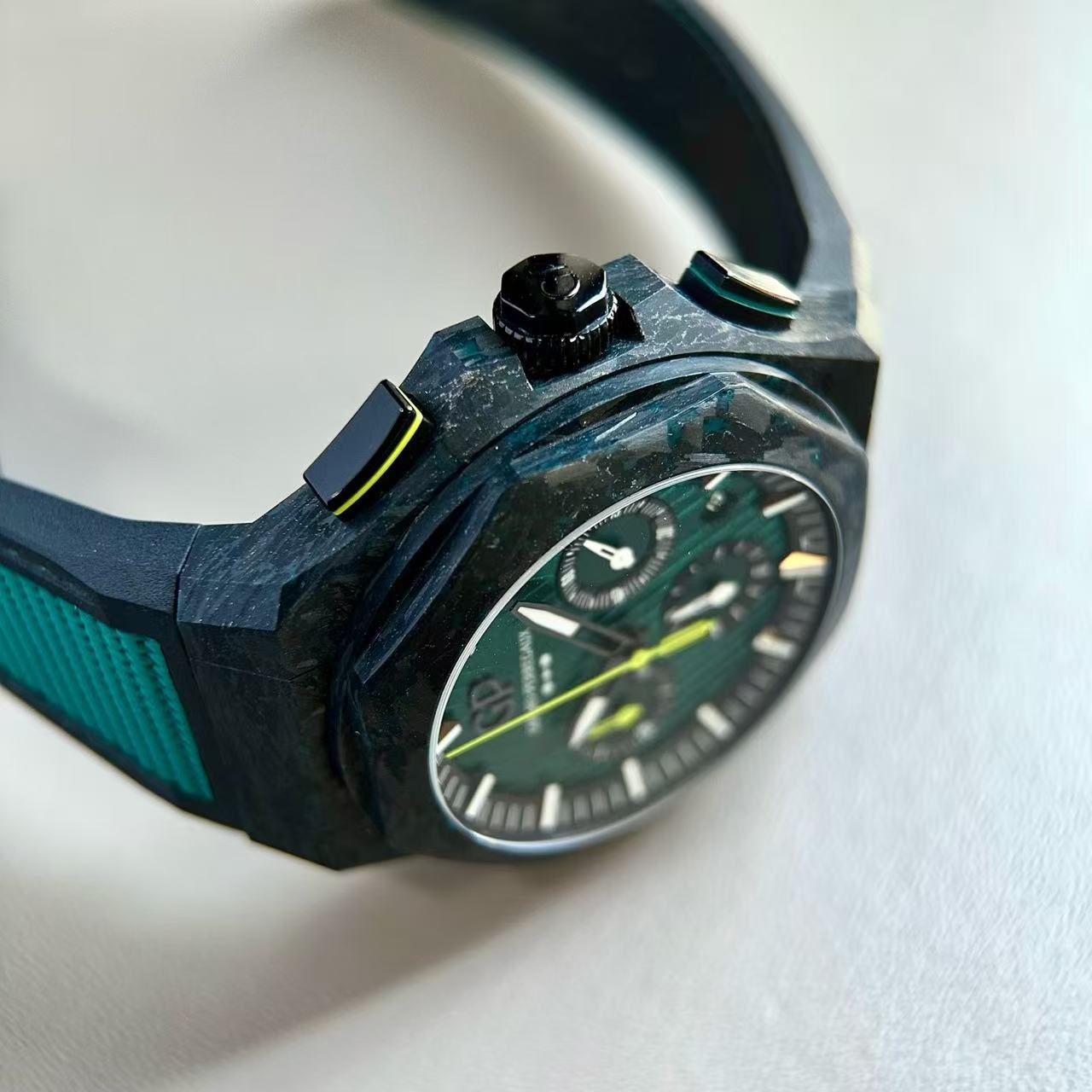 Girard Perregaux 81060-41-3071-1CX detail 2