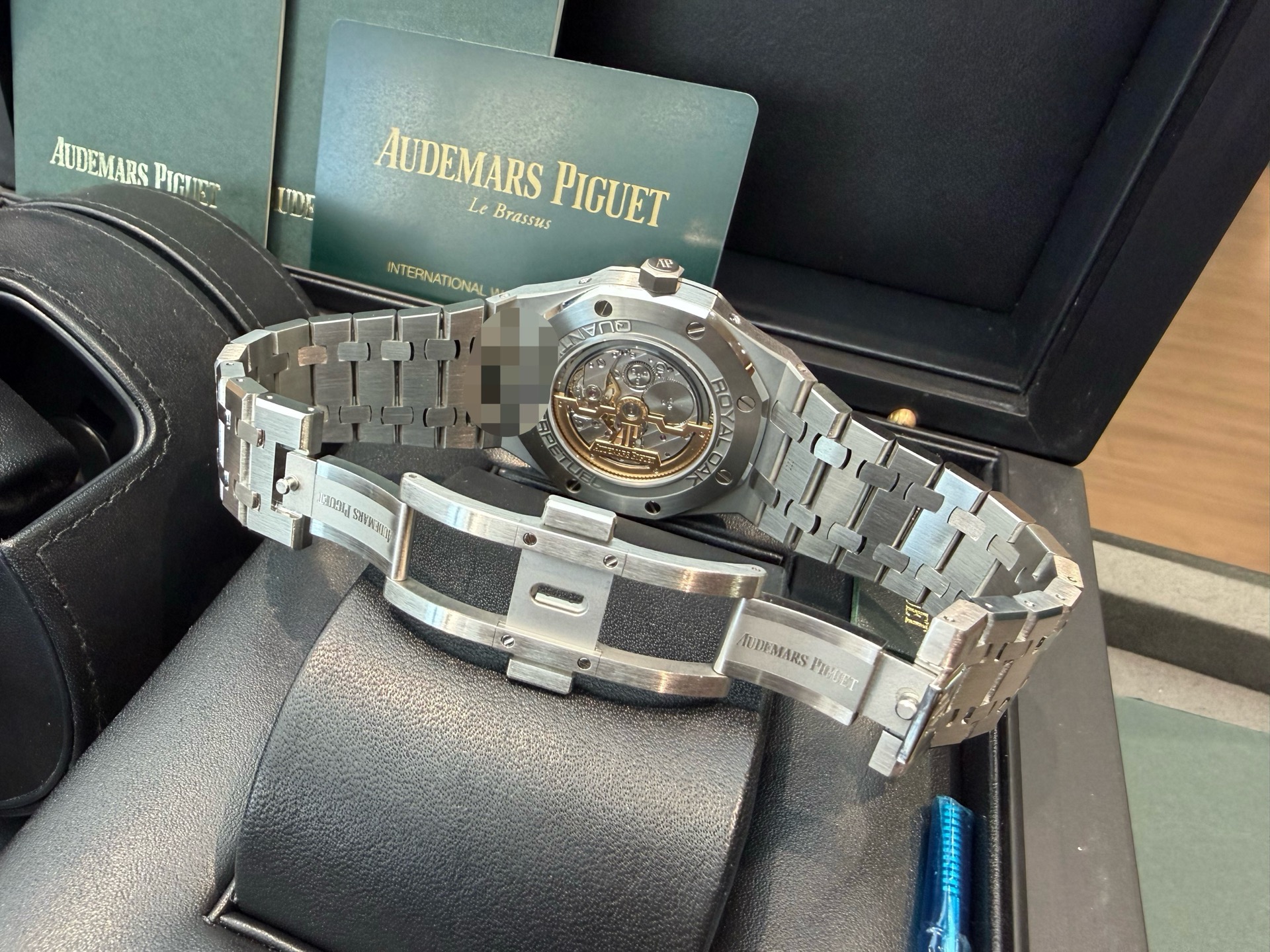 Audemars Piguet 26574ST.OO.1220ST.02 detail 4
