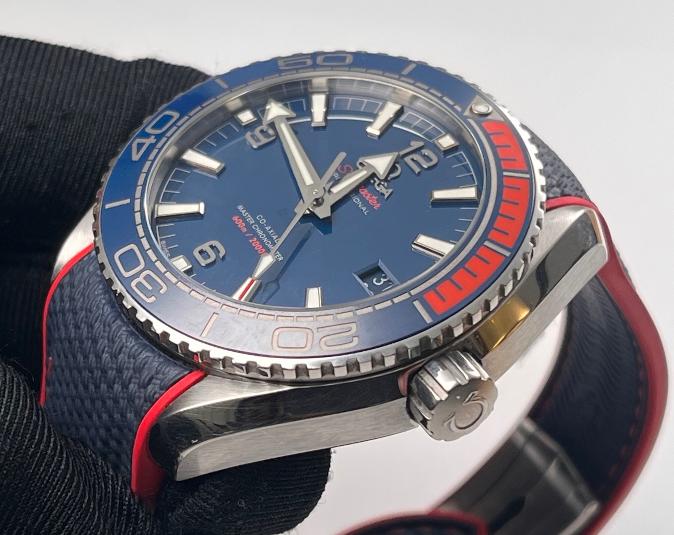 Omega 522.32.44.21.03.001 detail 3