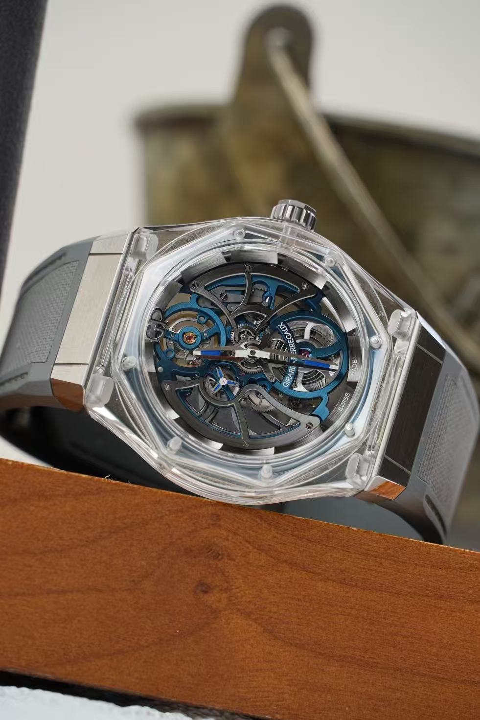 Girard Perregaux 81071 detail 4