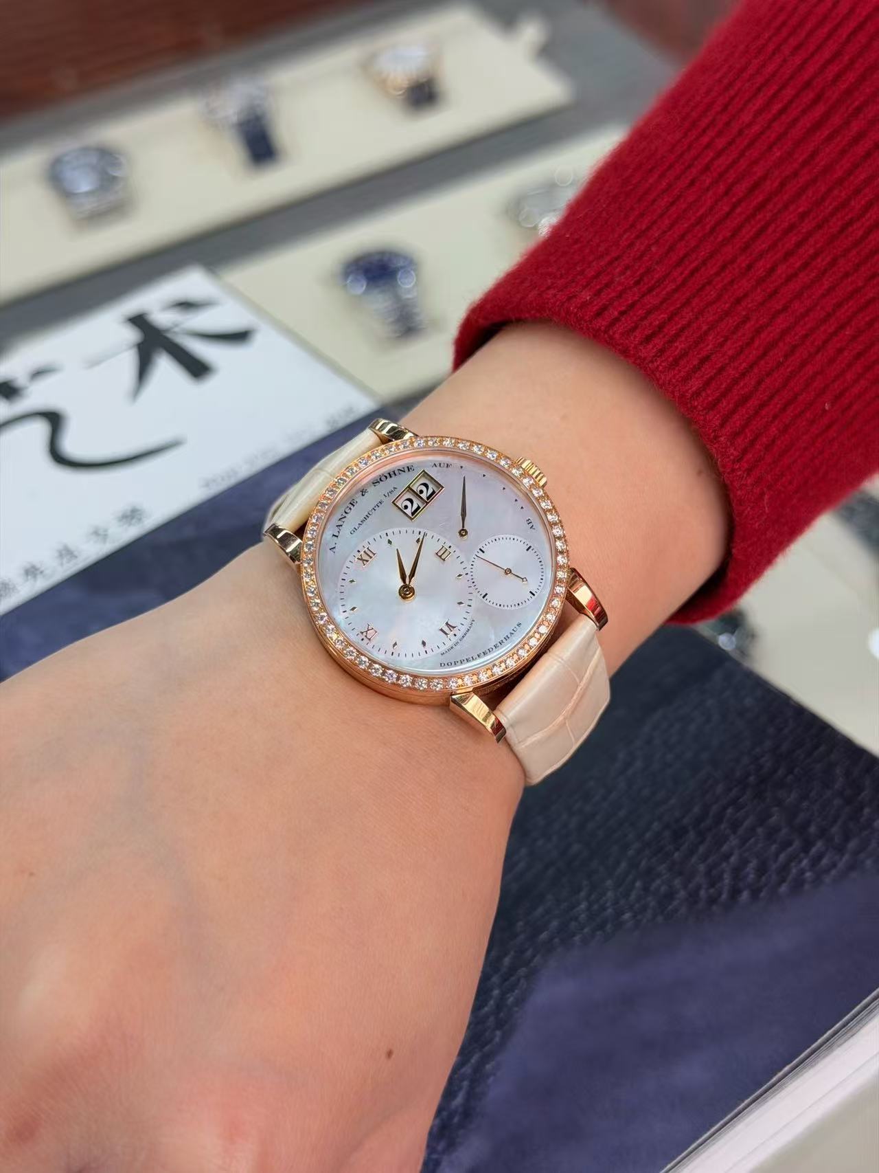 A. Lange & S&ouml;hne 813.047 detail 4