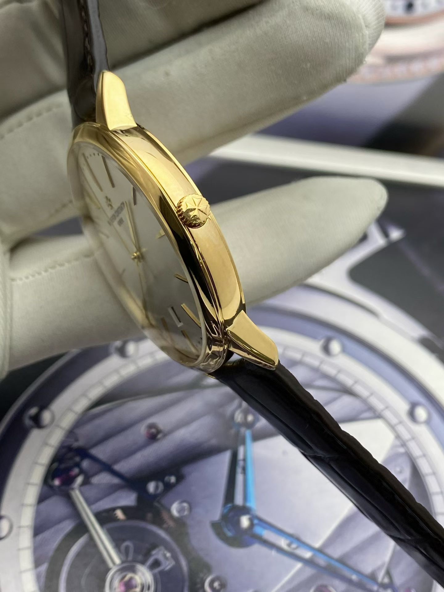 Vacheron Constantin 85180 / 000J-9231 detail 2