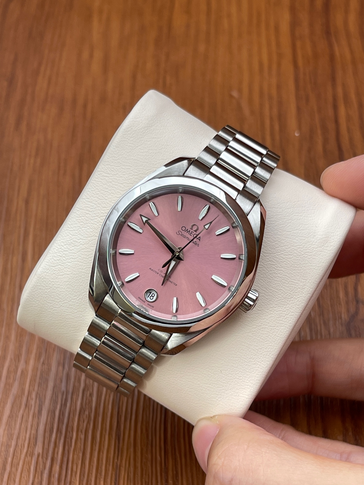 Omega 220.10.34.20.10.003