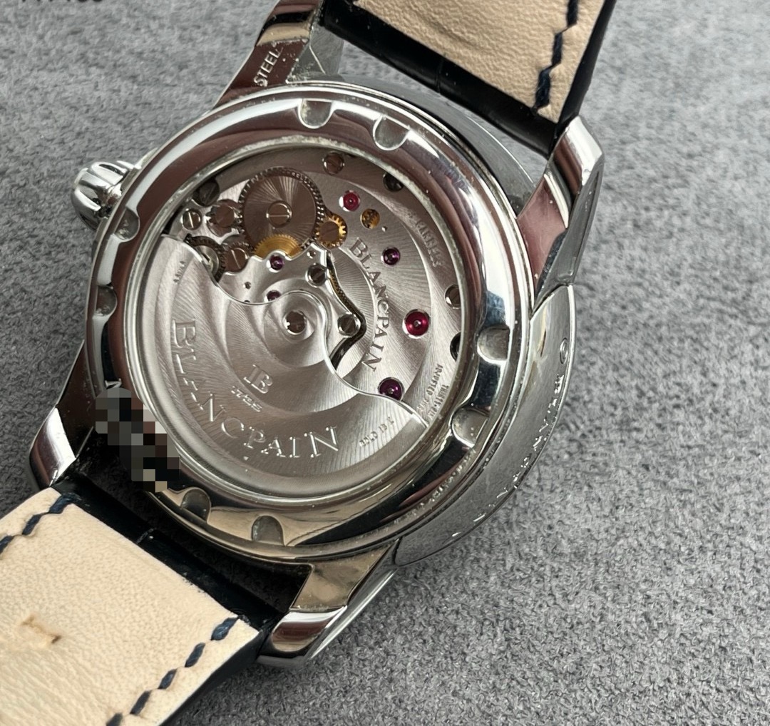 Blancpain 8866-1134-53B detail 6