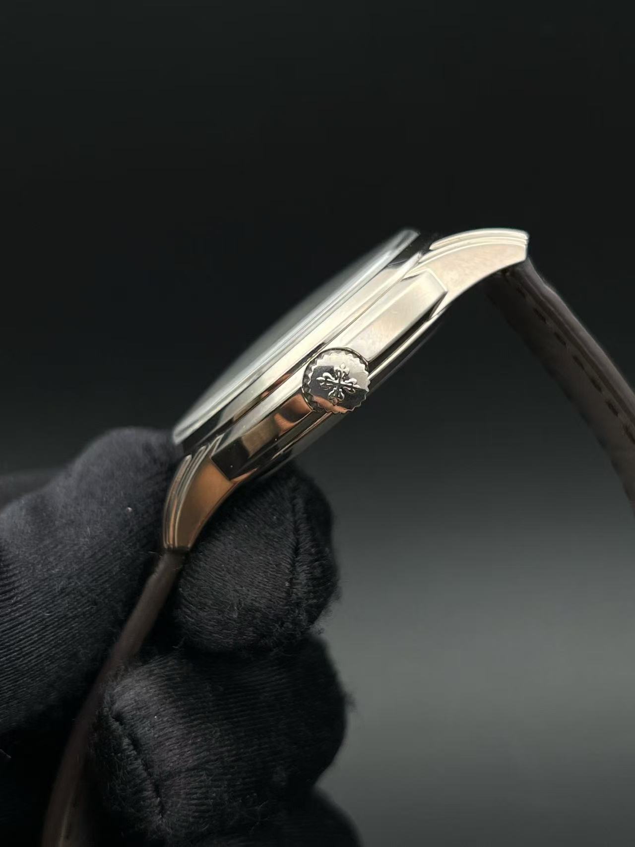 Patek Philippe 5320G detail 4