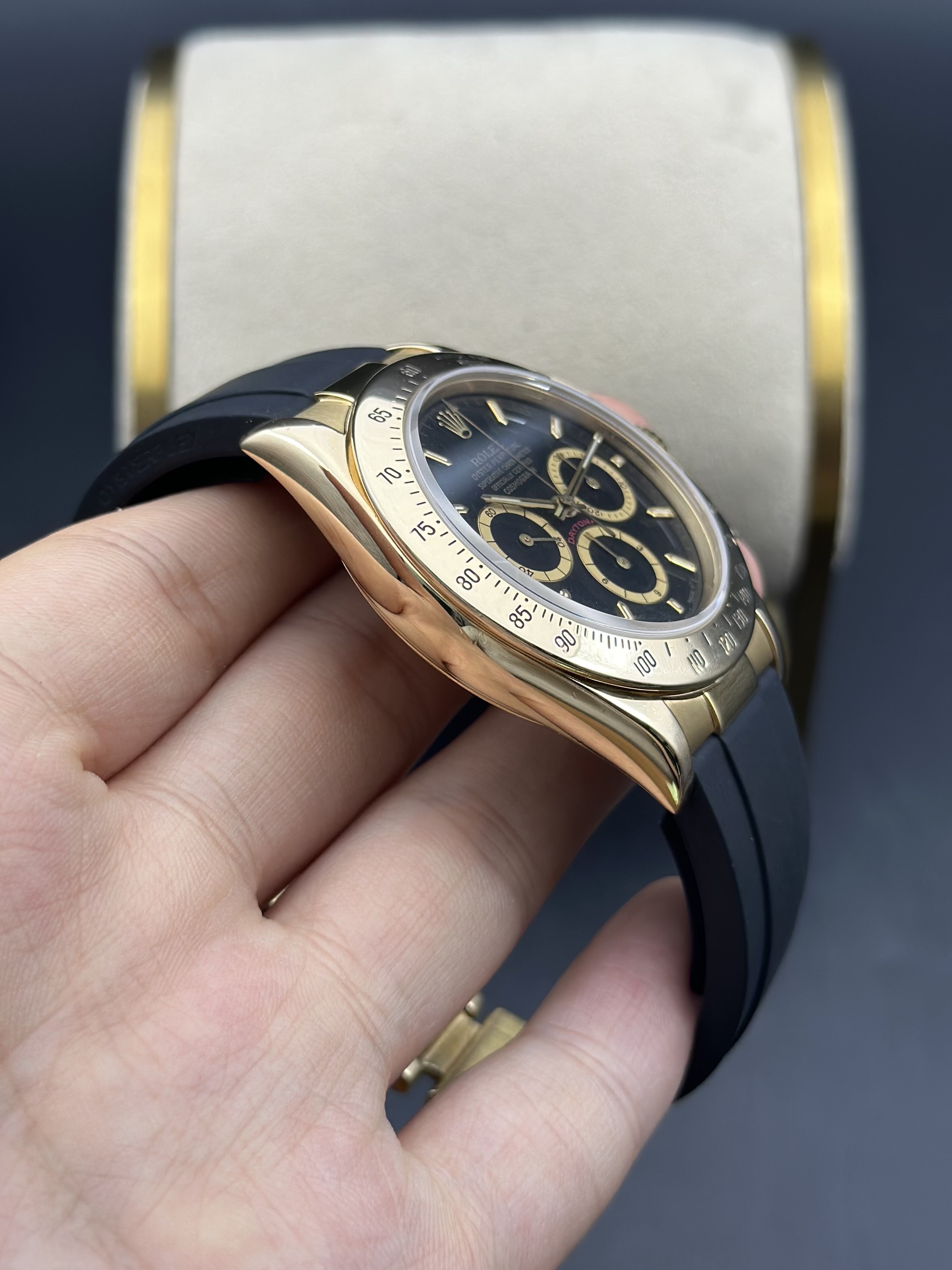 Rolex 16528 detail 3