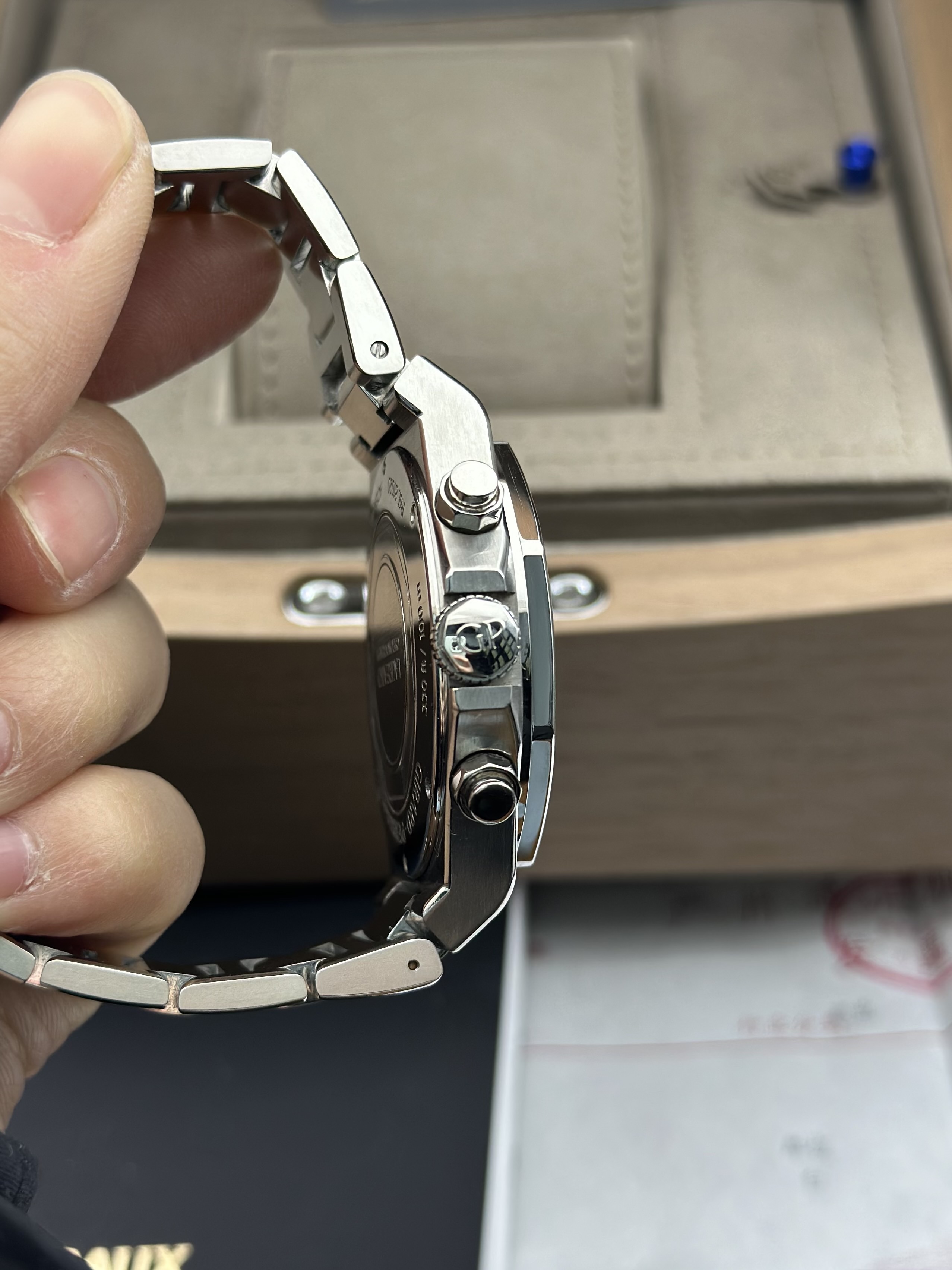 Girard Perregaux 81020-11-431-11A detail 5