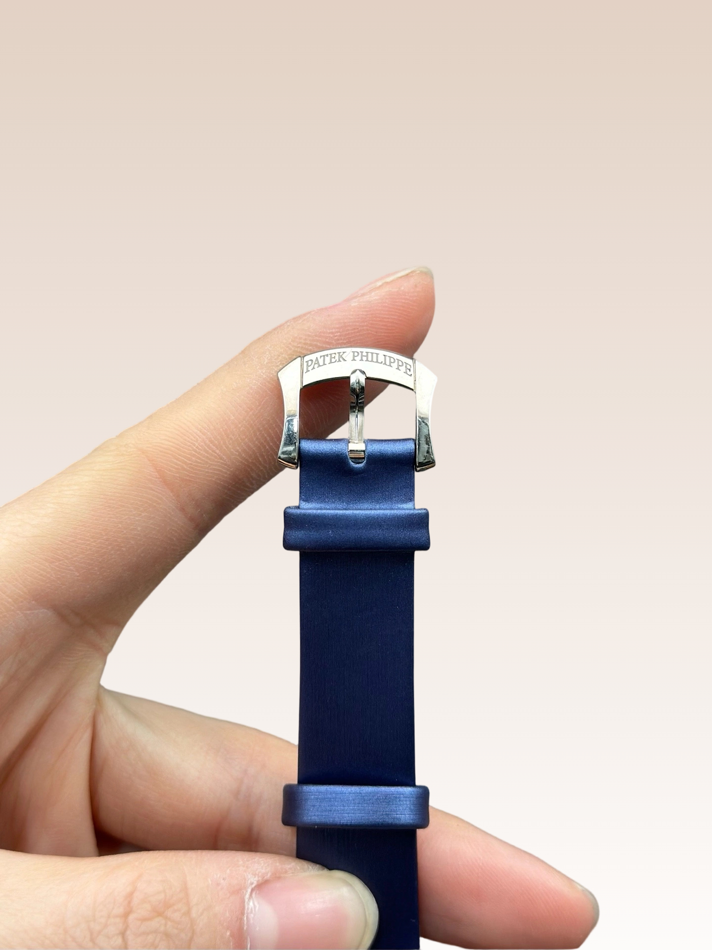 Patek Philippe 4958G-001 detail 4