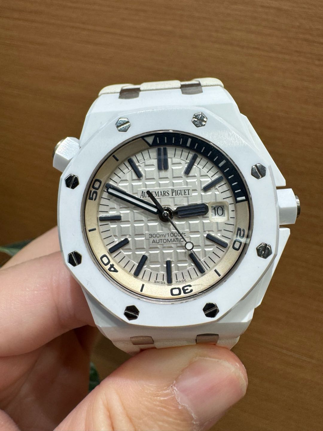 Audemars Piguet 15707CB.00.A010CA.01 detail 4